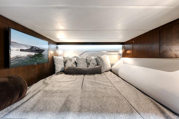 2023 Cruisers Yachts 42 GLS OB - 9