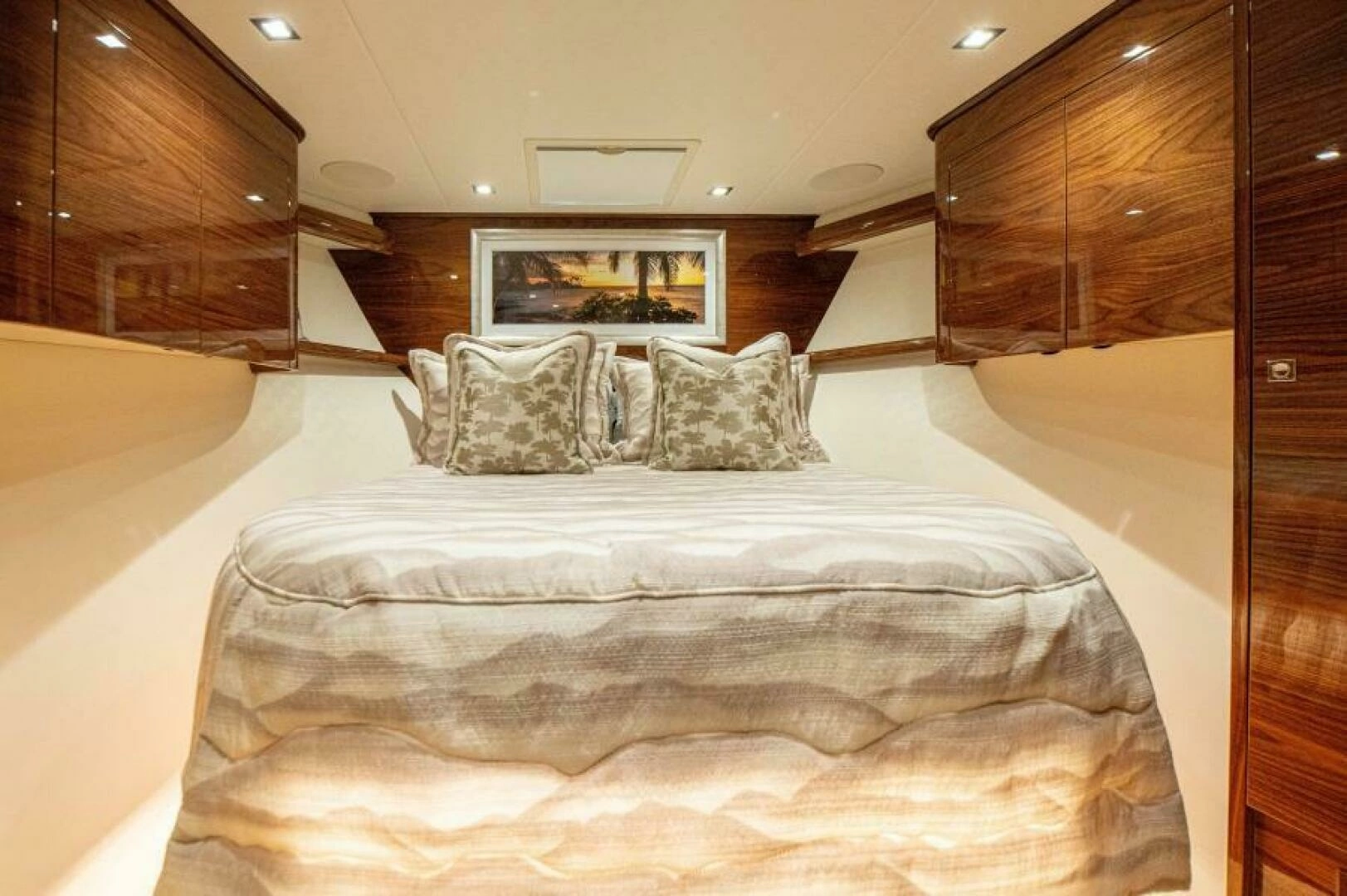 2023 Viking 64 Convertible - Image 34