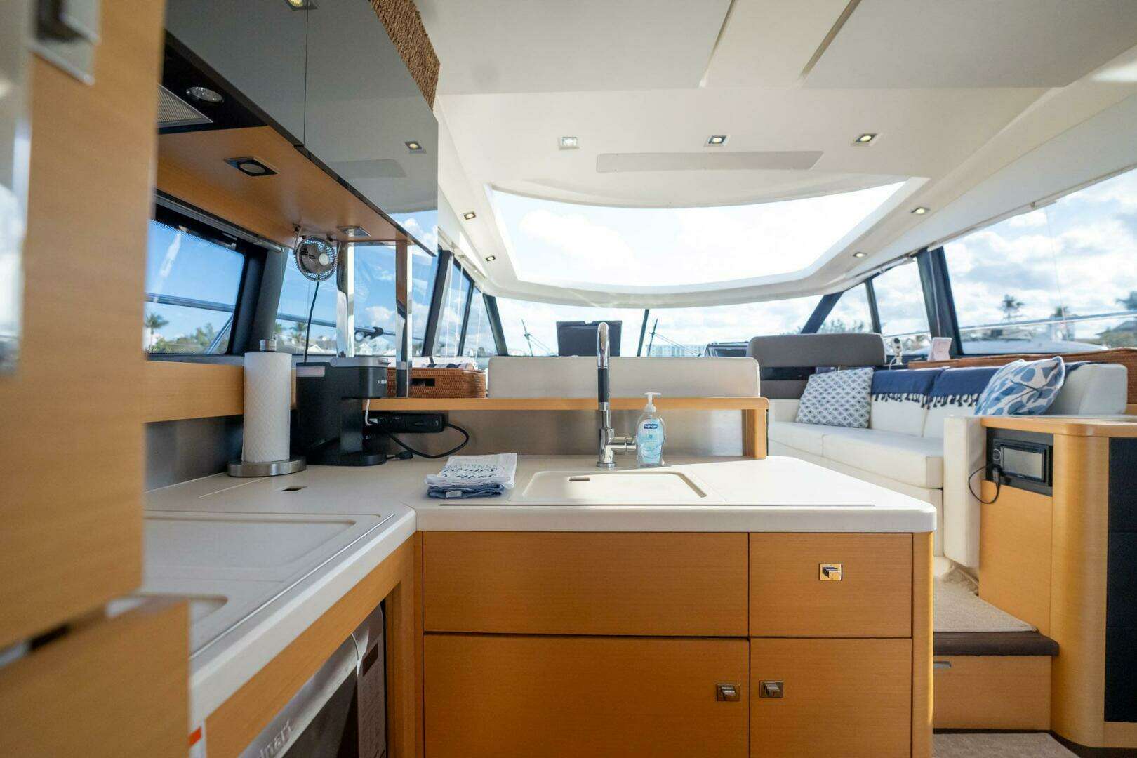 2013 Prestige 500 S - Image 13