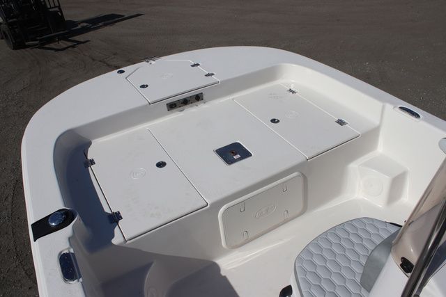 2025 Carolina Skiff LS Series 19LS - 18