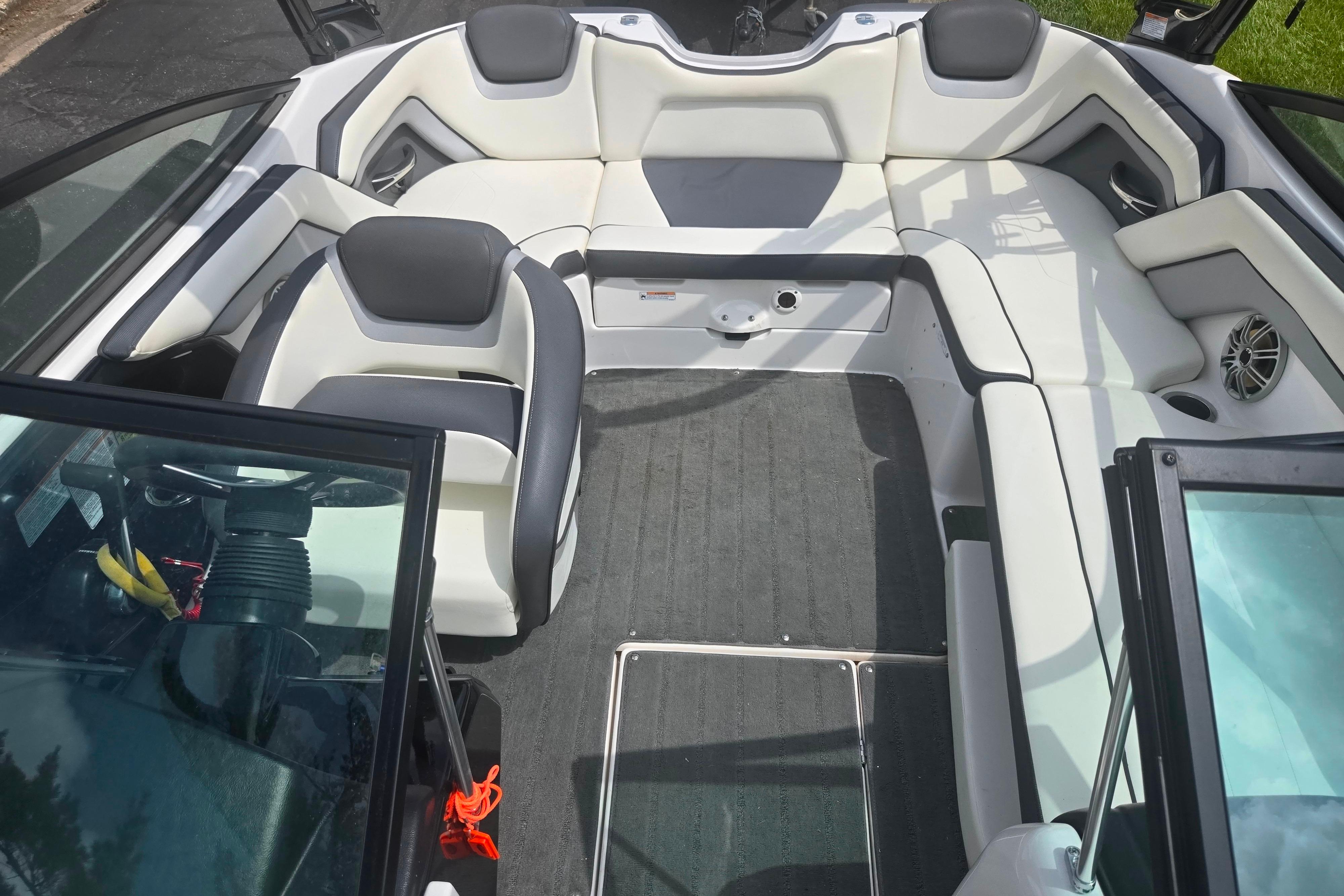 Interior of a 2016 Yamaha Boats AR192, featuring spacious seating and modern design.