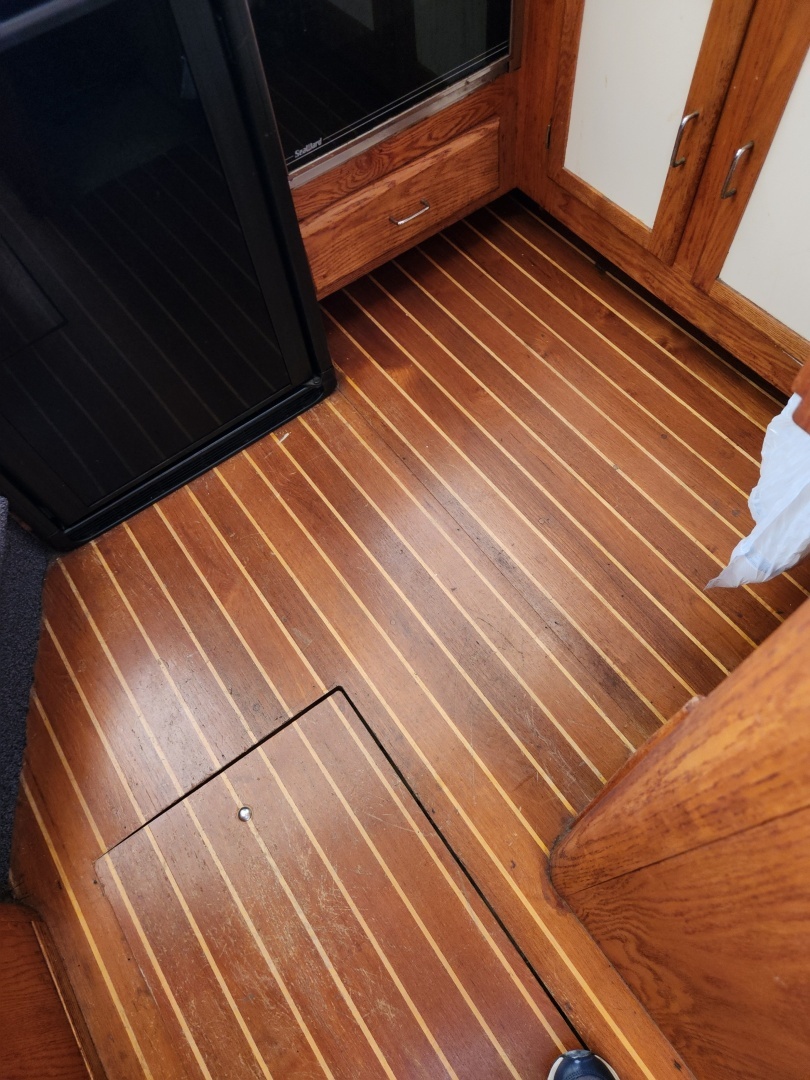 1987 Luhrs Convertible - Image 15