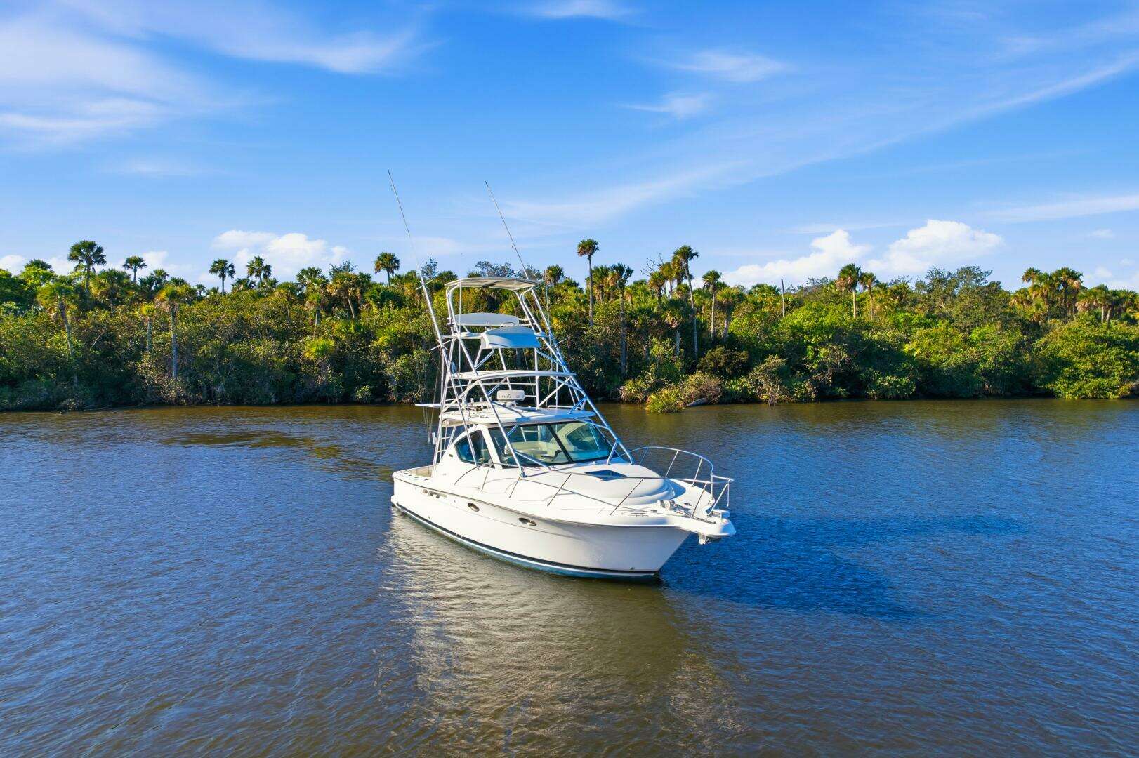 2011 Tiara Yachts 3100 Open - Image 2