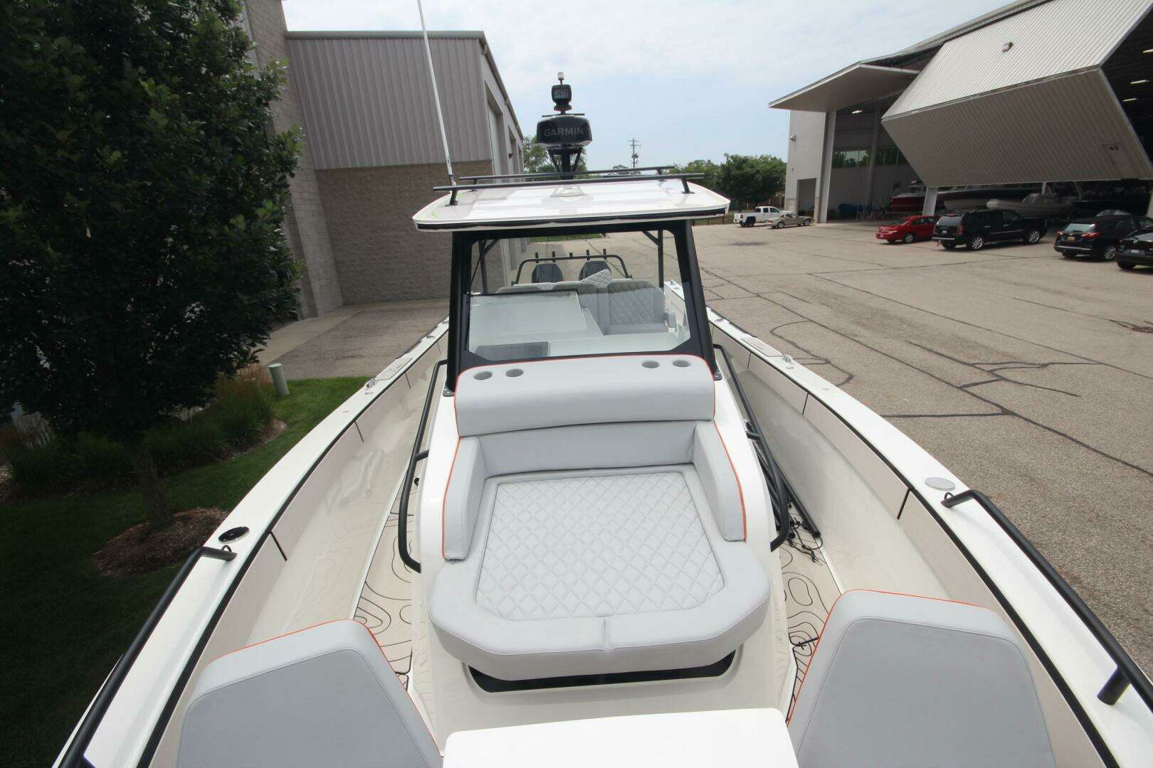 2025 Zodiac X10CC Twin Mercury 400's w/ Joystick - Image 31