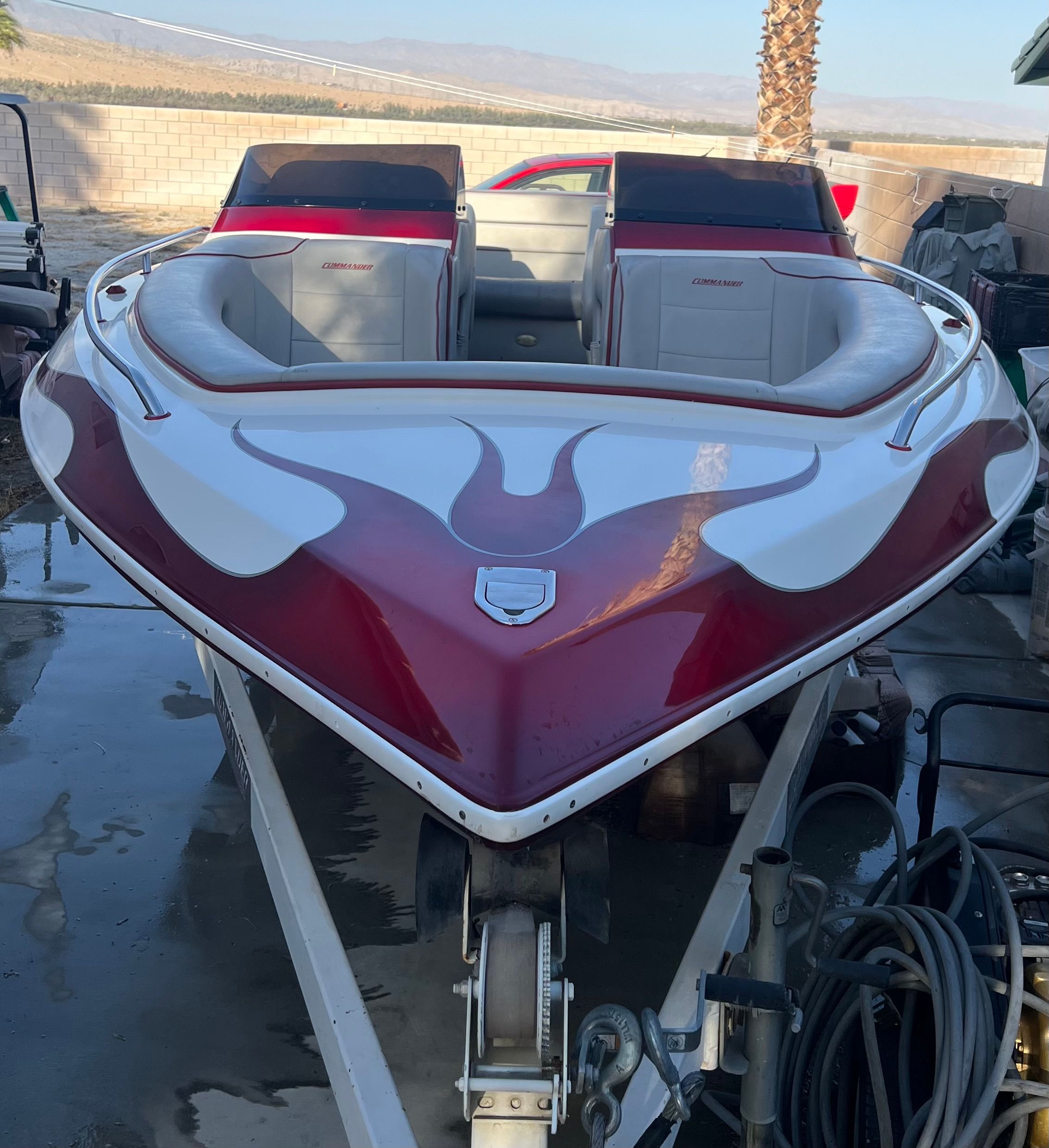 2004 Commander 2400LX - 2