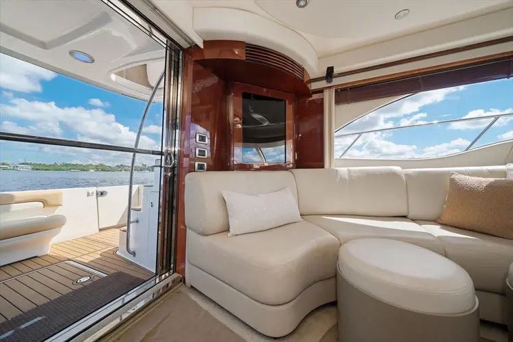 2007 Sea Ray 52 Sedan Bridge - Image 33