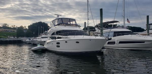 2010 Meridian 441 Sedan