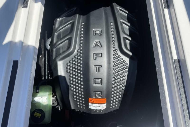 2023 Moomba Mojo Pro engine featuring a Raptor cover, showcasing power and performance.