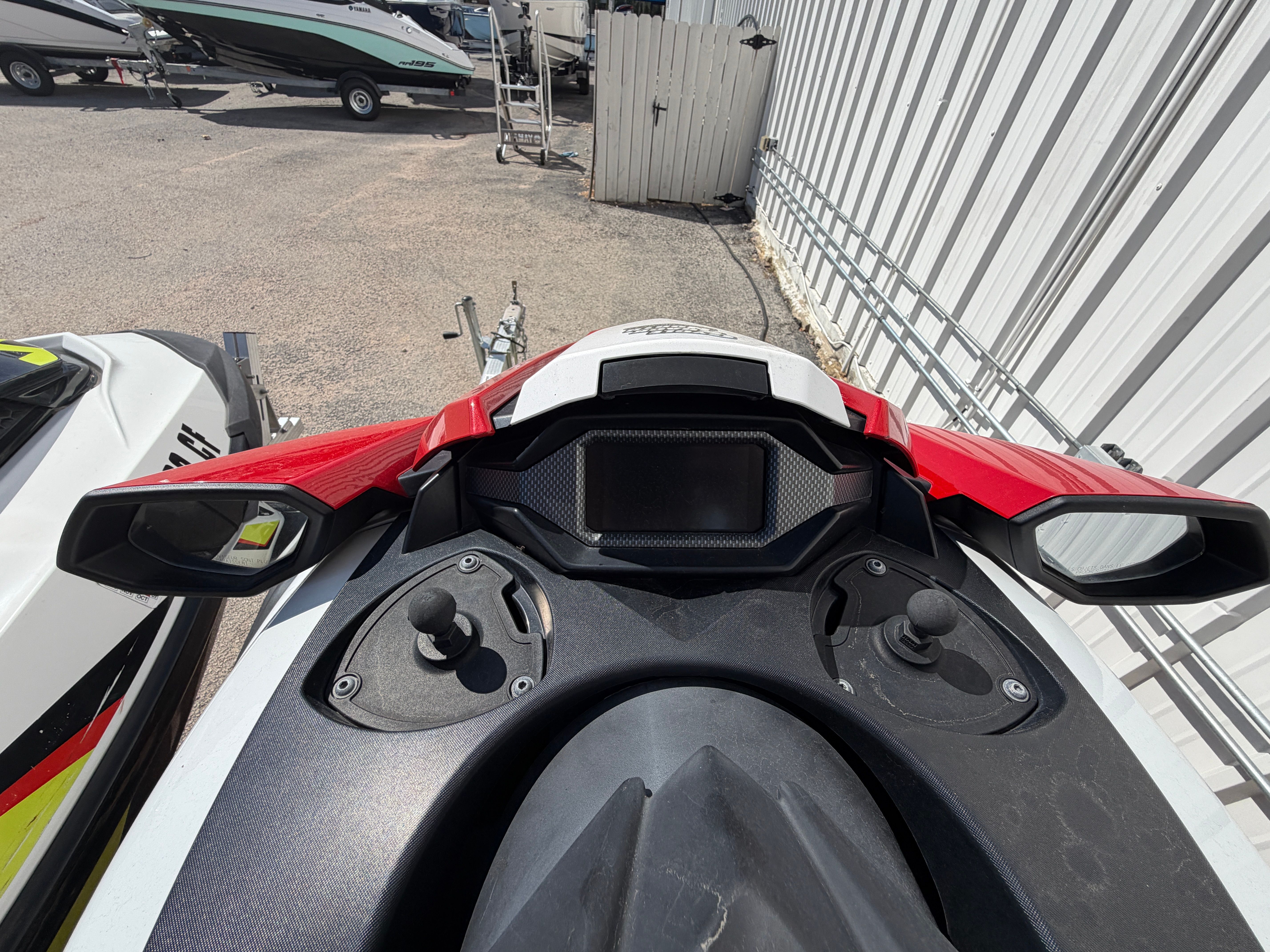 2019 YAMAHA FX CRUISER SVHO - Image 16
