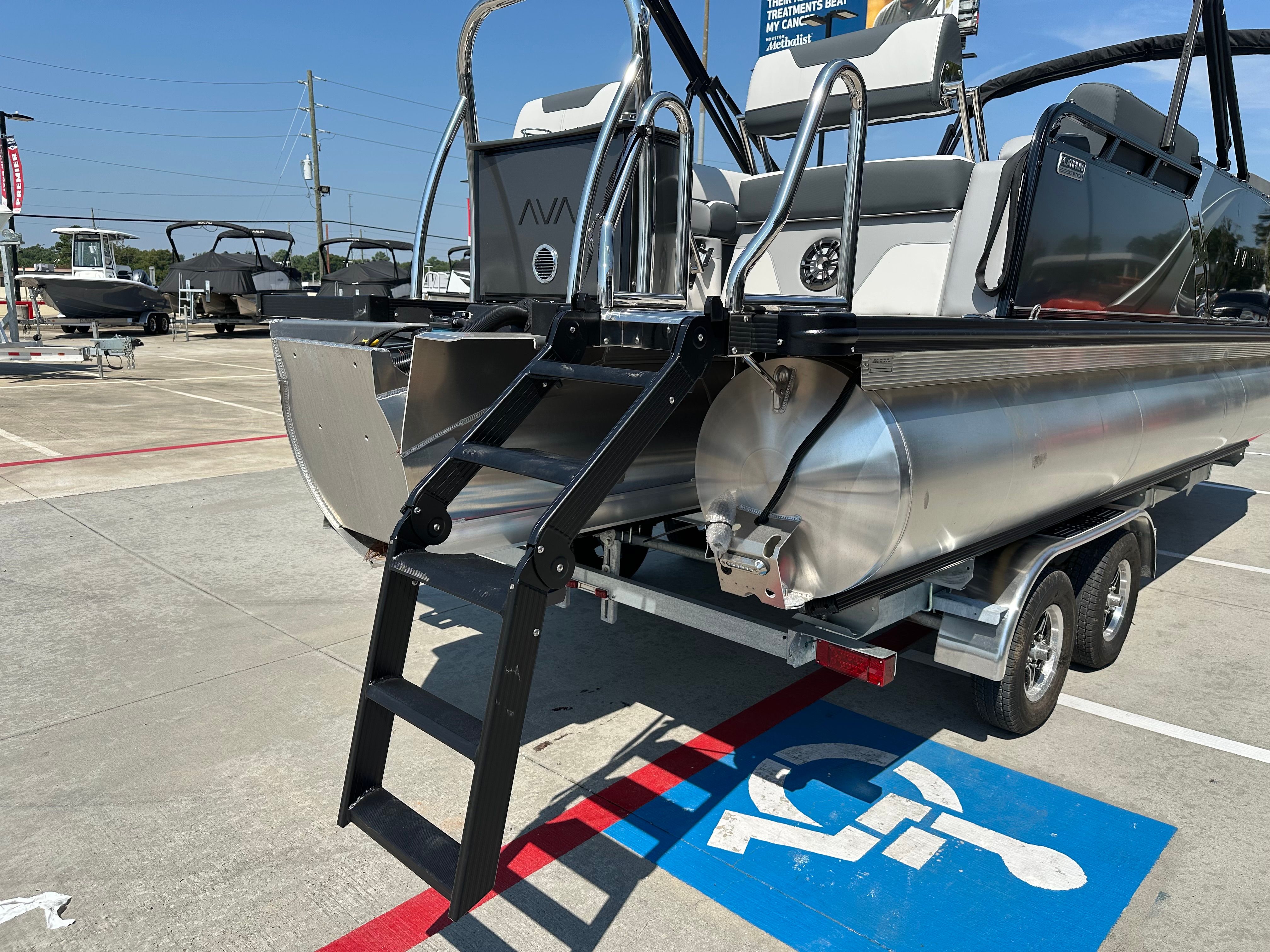 2025 Avalon LSZ Quad Lounge Shift - 23' - 13