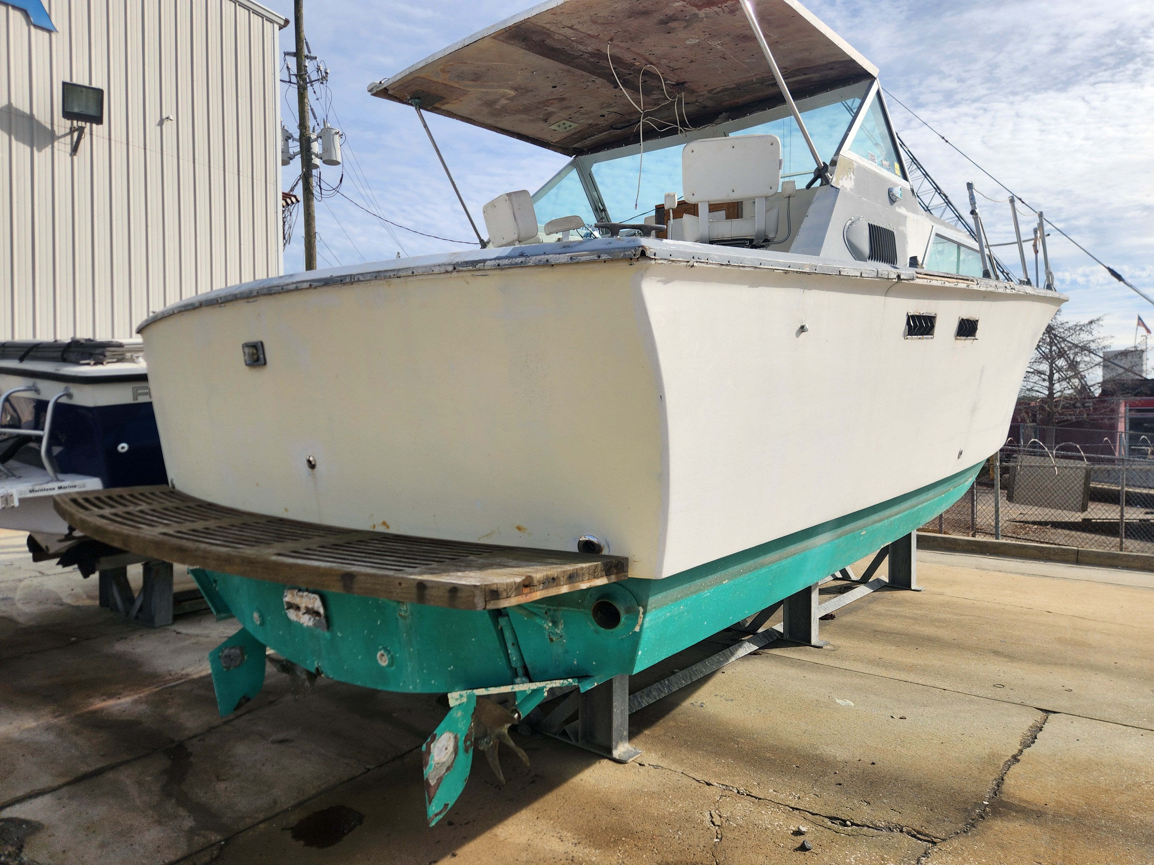 1967 Hatteras 28ft
