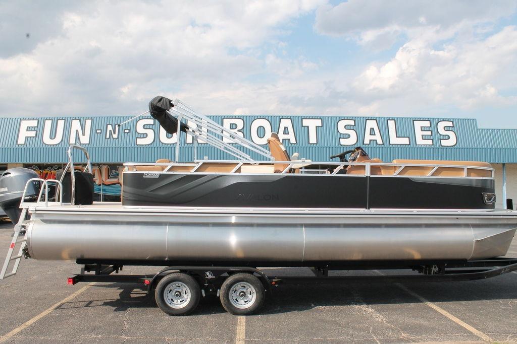 2026 Avalon Venture Cruise Rear Bench - 23'
