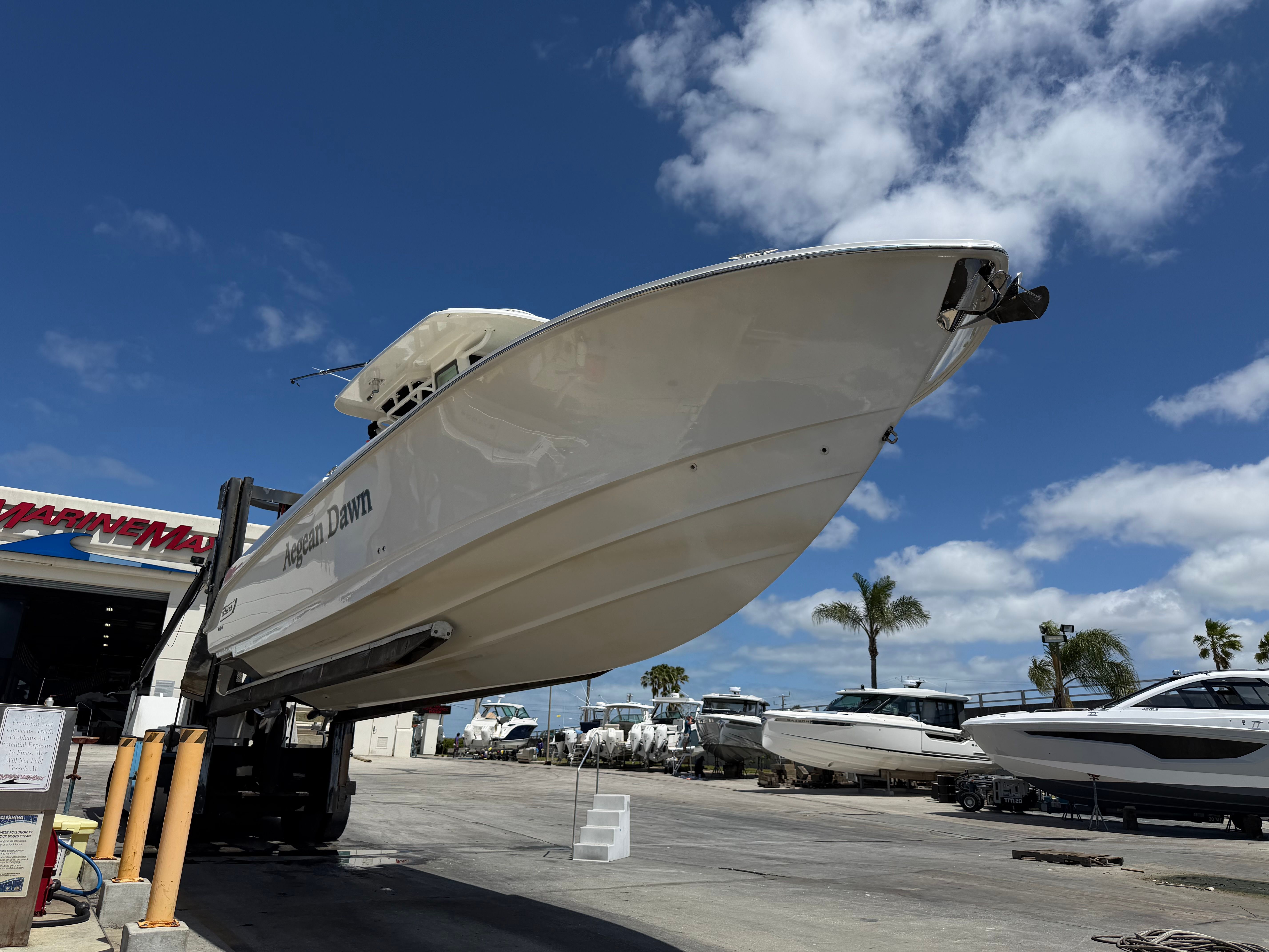 2021 Boston Whaler 330 Outrage - 23