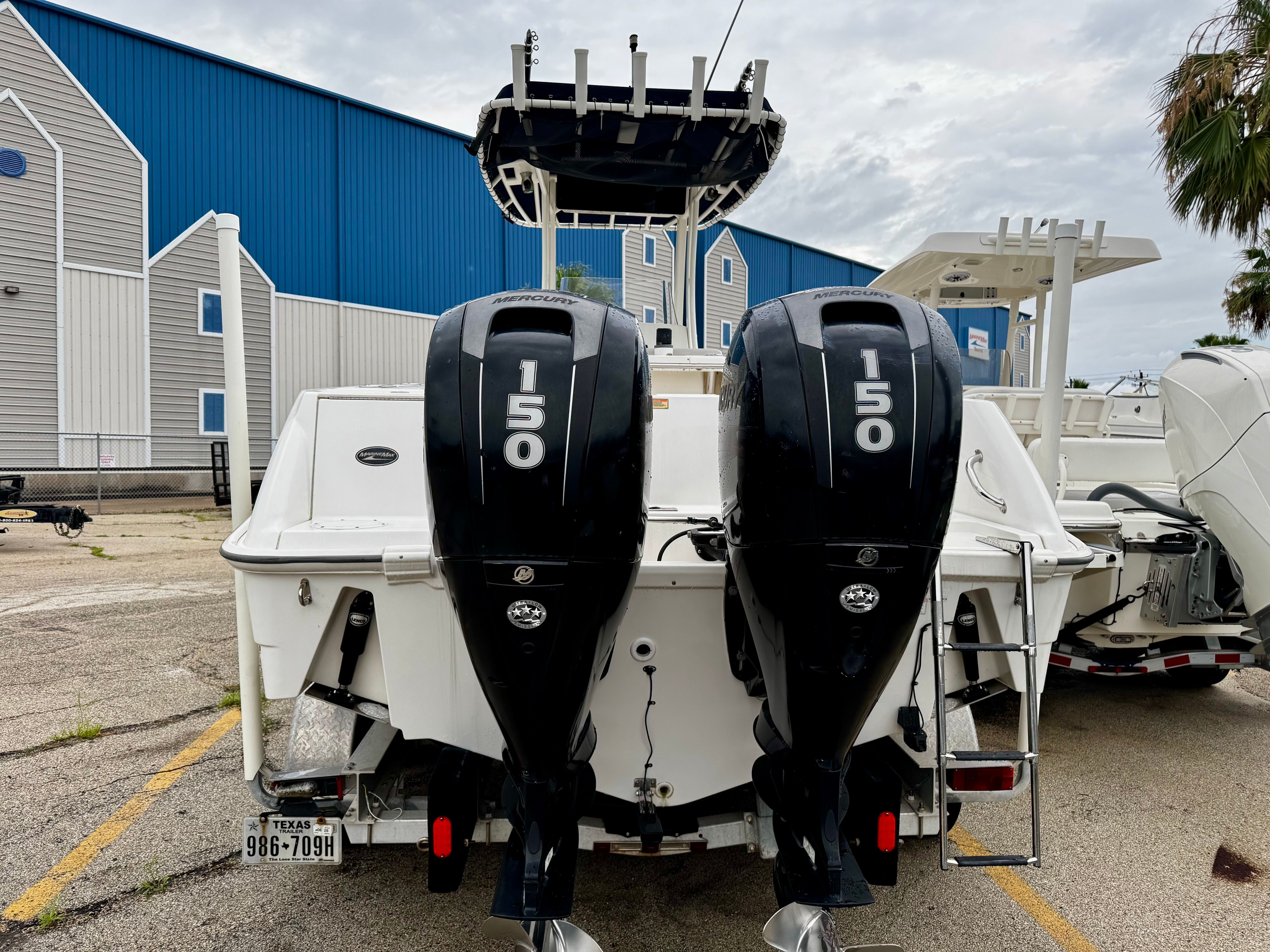 2016 Boston Whaler 220 Outrage - 6