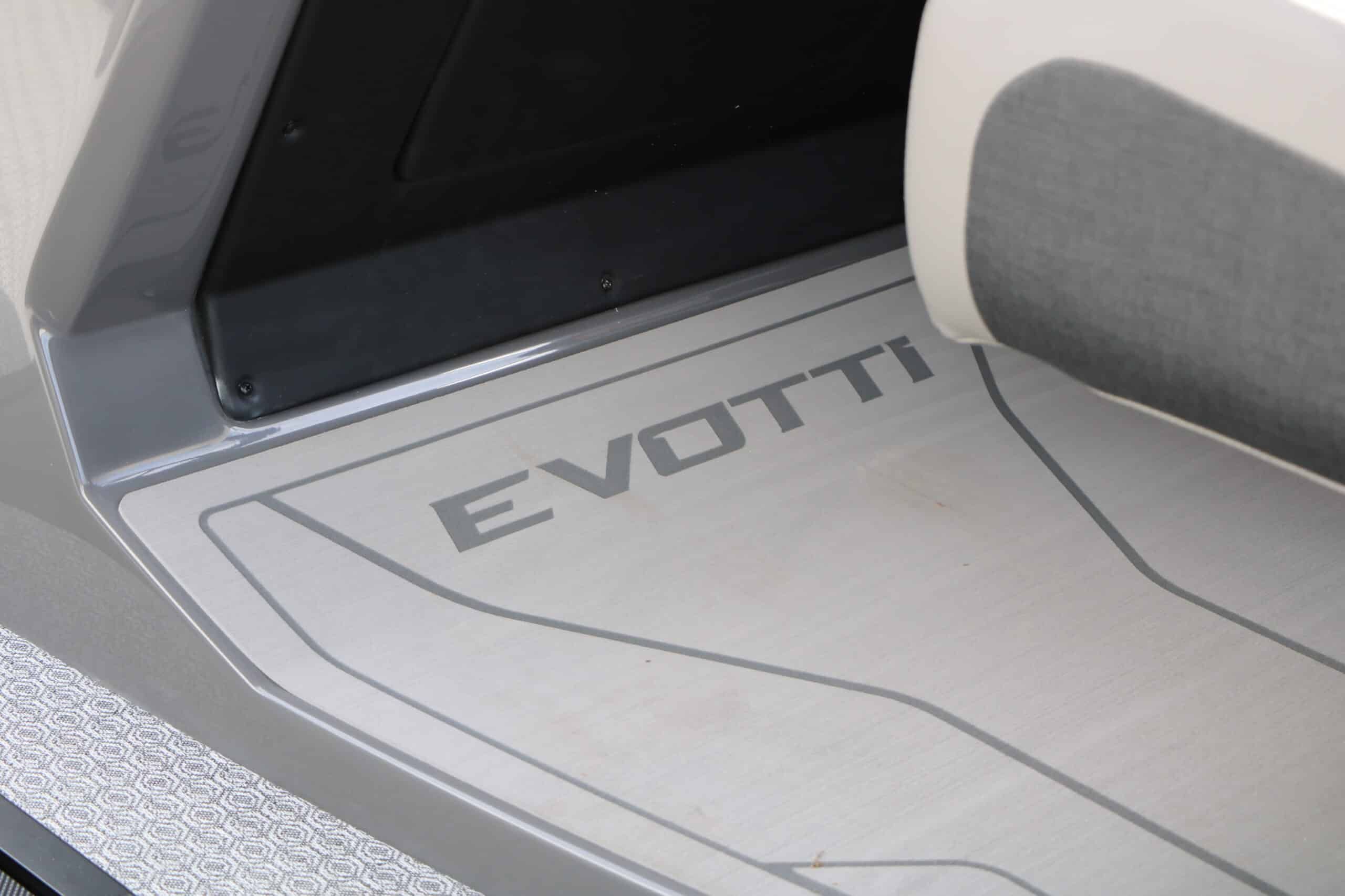 2026 Evotti 521 QL Tri Toon - 37