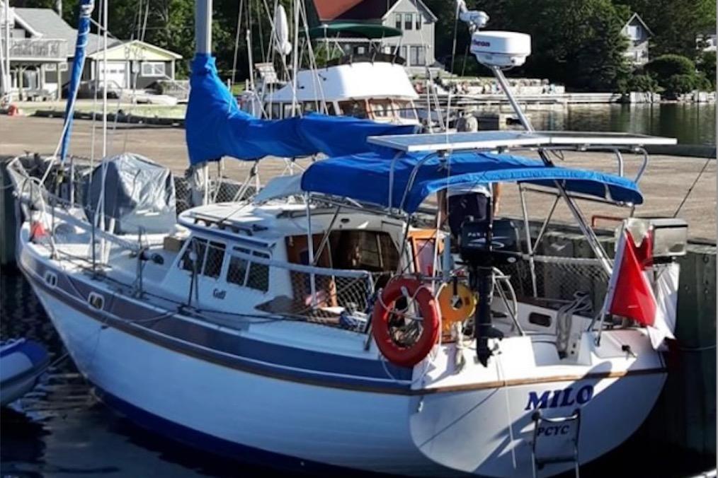 1987 Gulf 32 Pilothouse