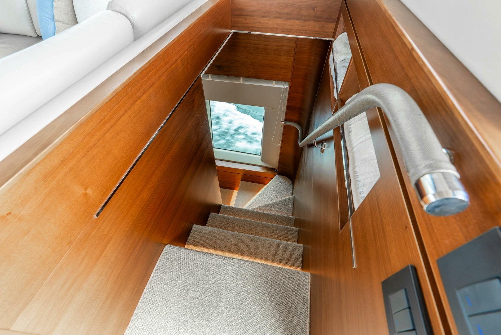 2018 Princess Yachts — - Image 40