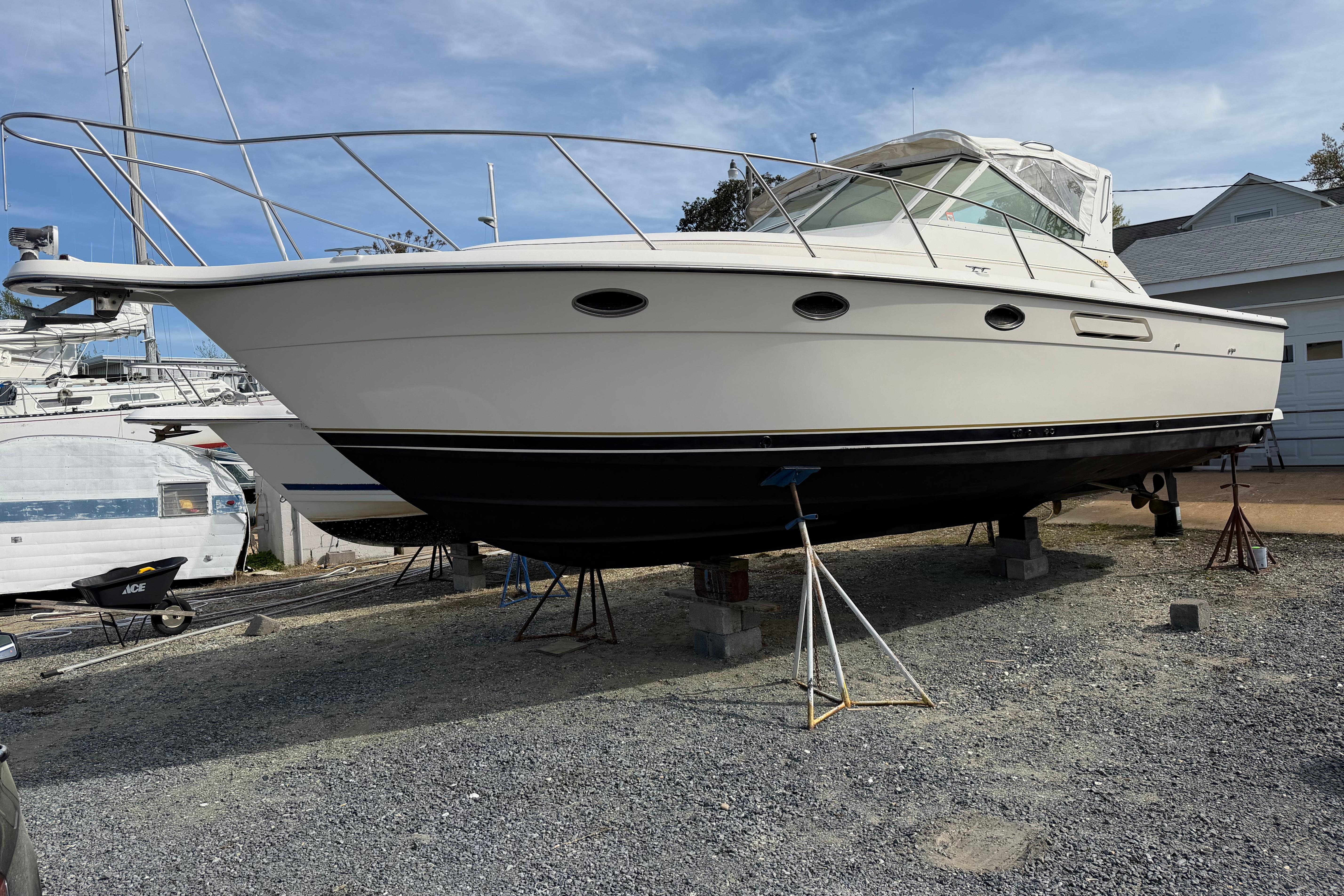 1994 Tiara Yachts 3100 Open
