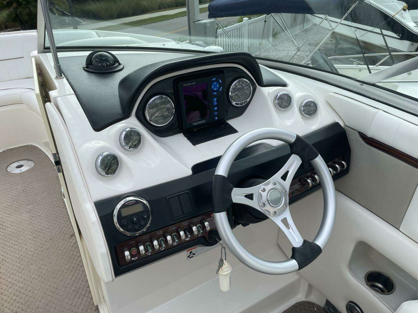 2008 Sea Ray 270 SLX - Image 13