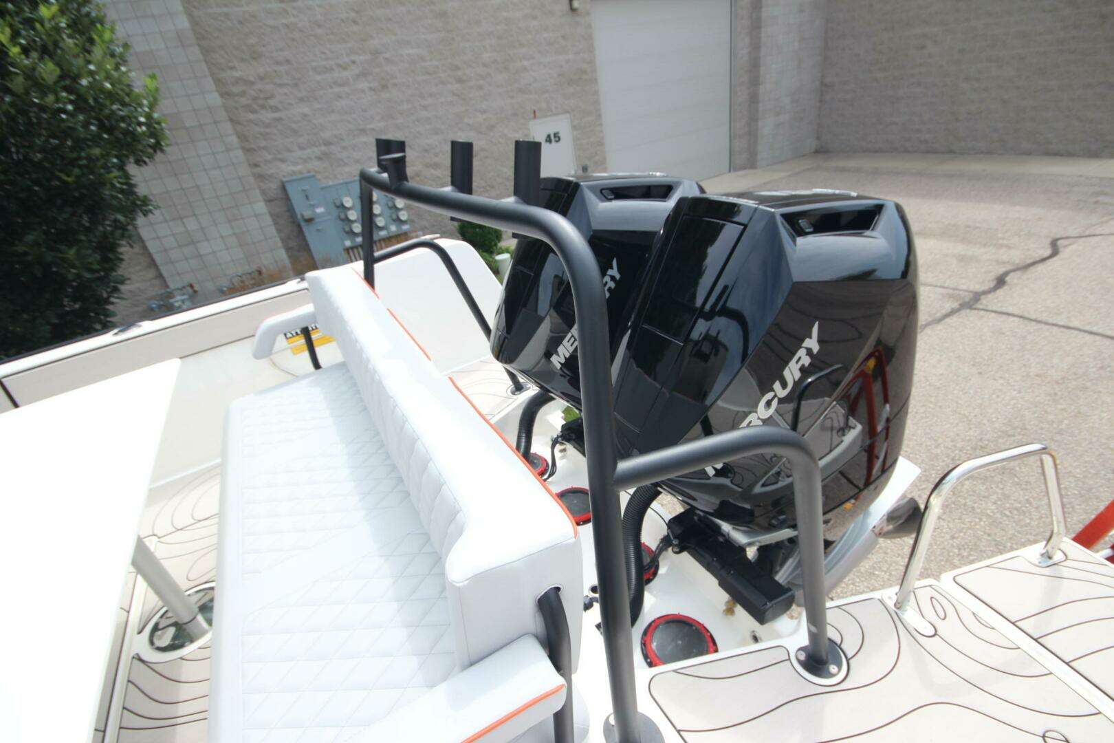 2025 Zodiac X10CC Twin Mercury 400's w/ Joystick - Image 6