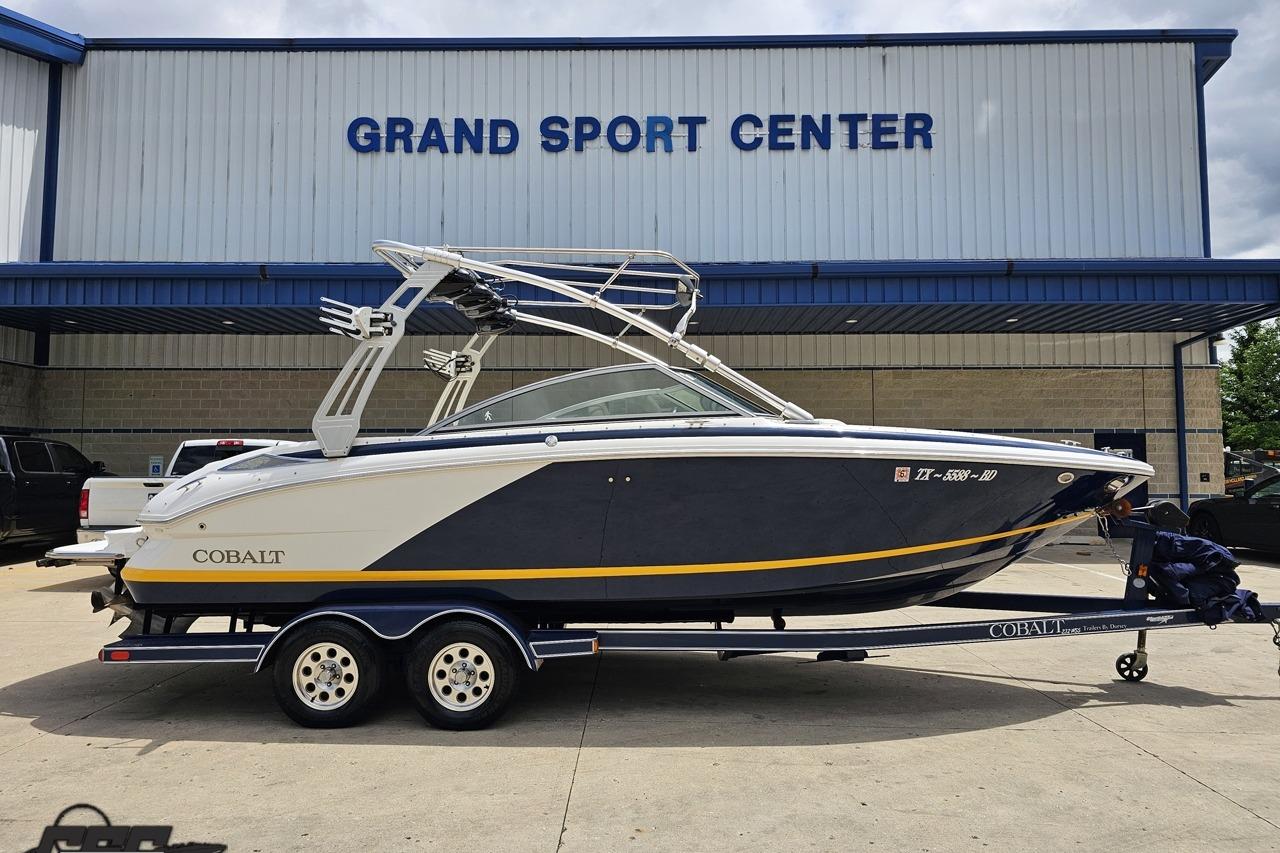 2010 Cobalt 232 WSS