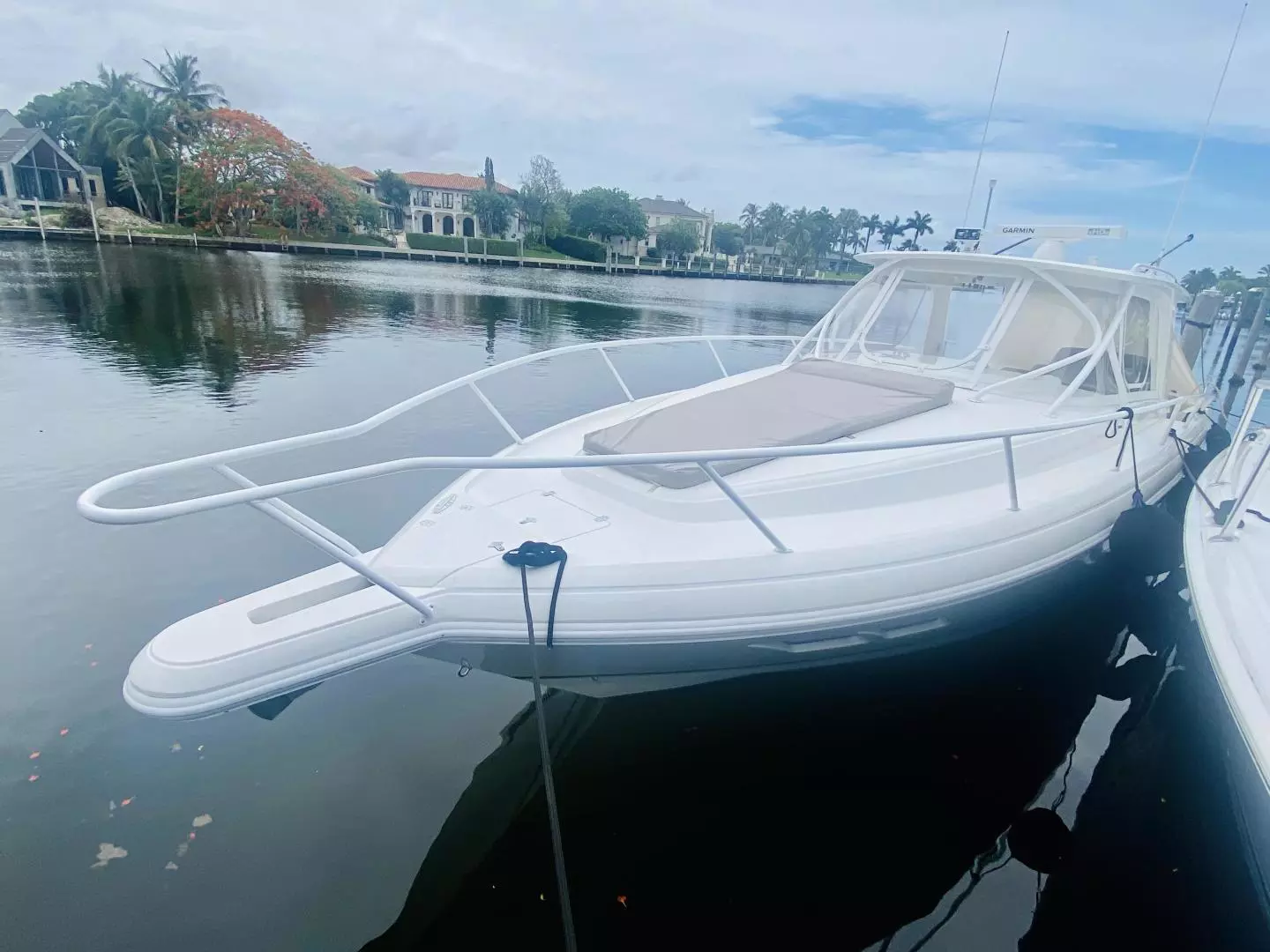 2008 Intrepid 390 Sport Yacht - Image 4
