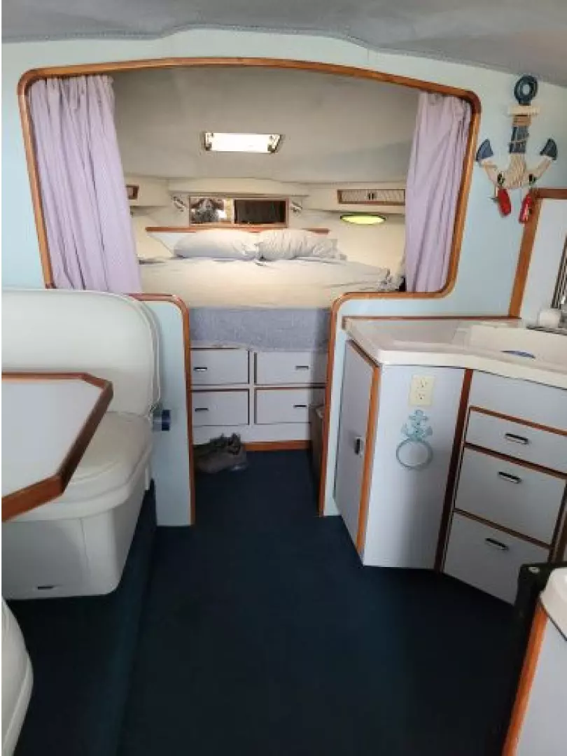 1988 Sea Ray 340 Express Cruiser - Image 20