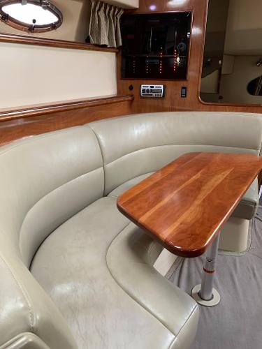 2006 Cruisers Yachts 320 Express - 11