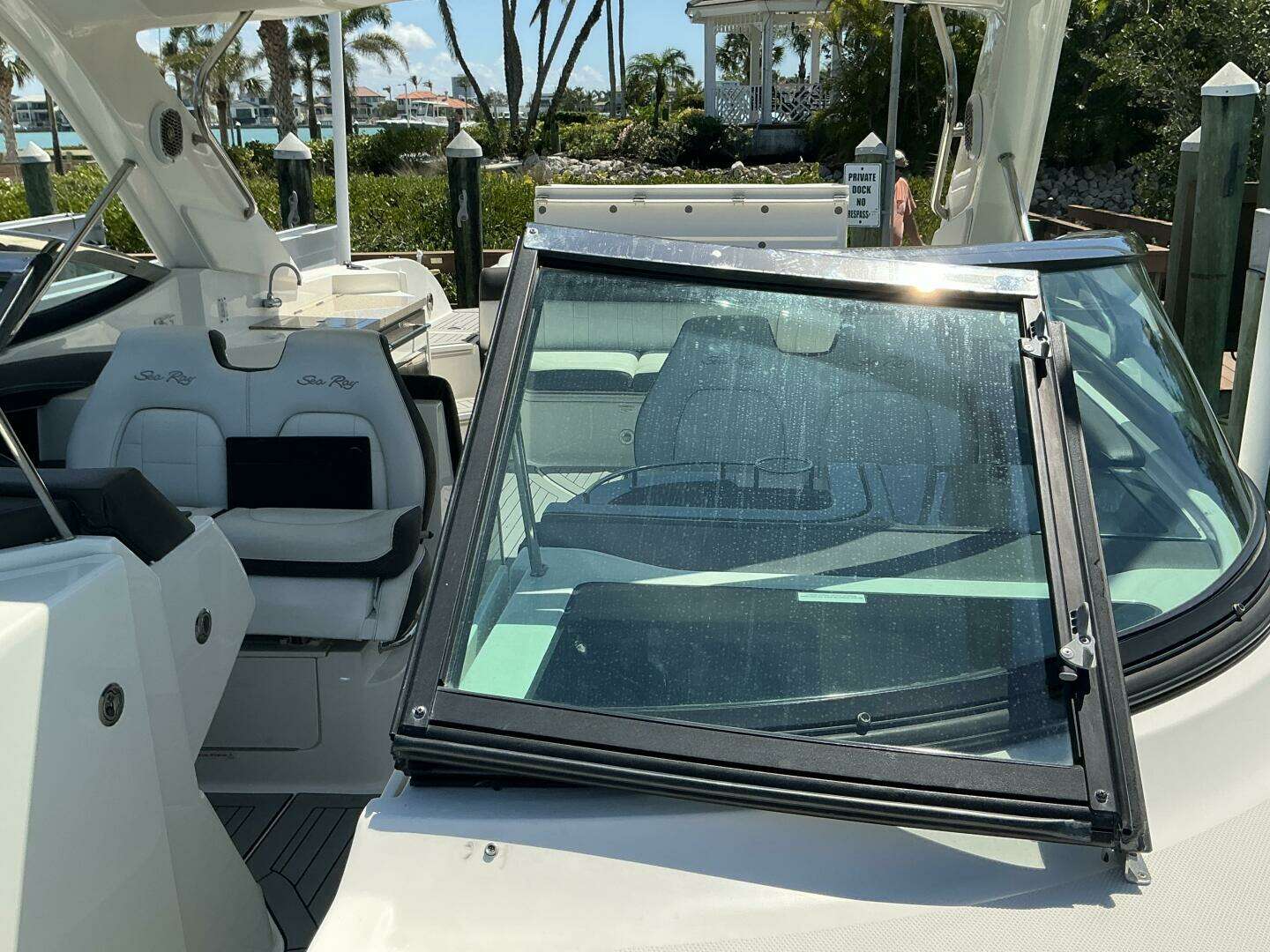2016 Sea Ray — - Image 20