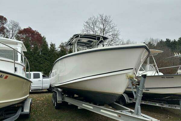 2004 Ocean Master 31 Center Console