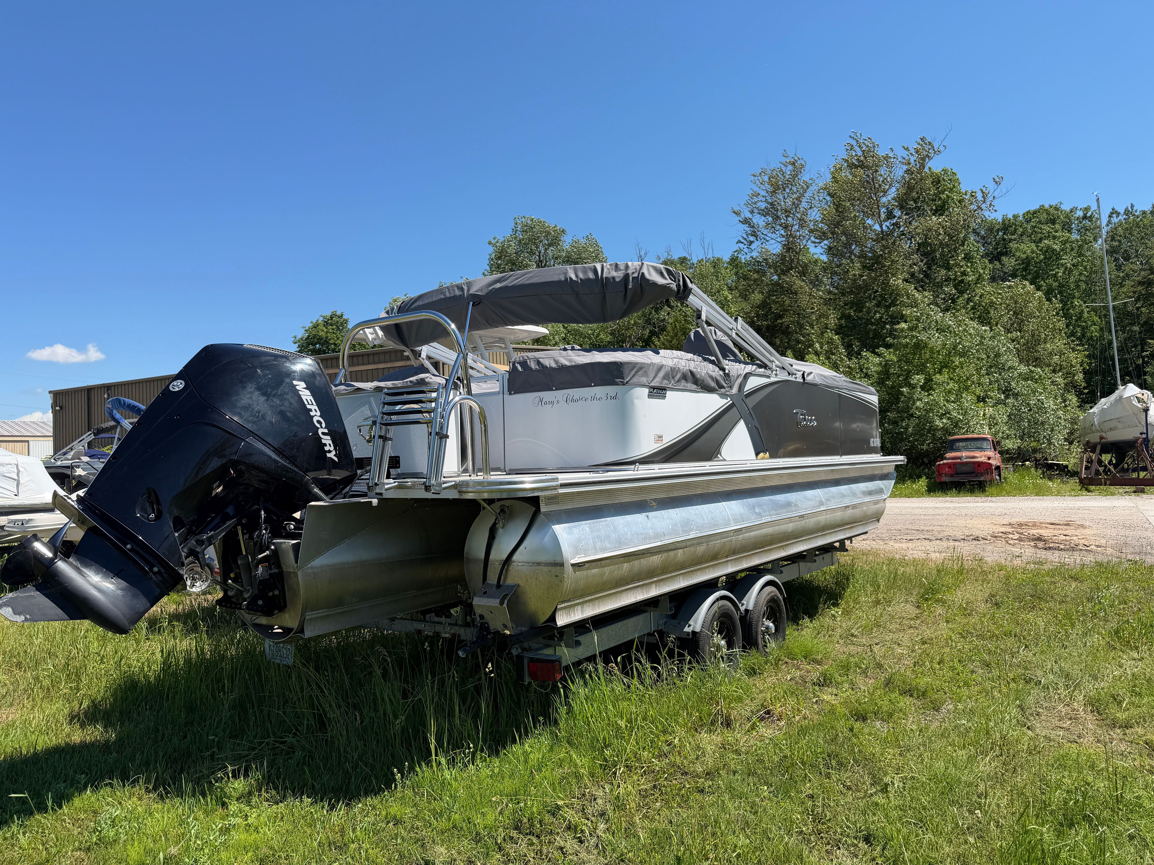 2024 Tahoe Pontoon LTZ 2385 Quad Lounger - 5