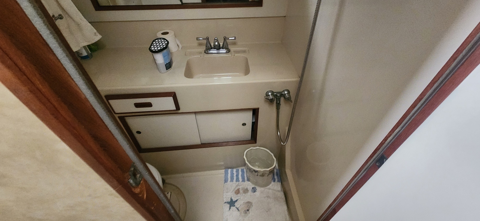 1985 Bertram Flybridge Cruiser - Image 22