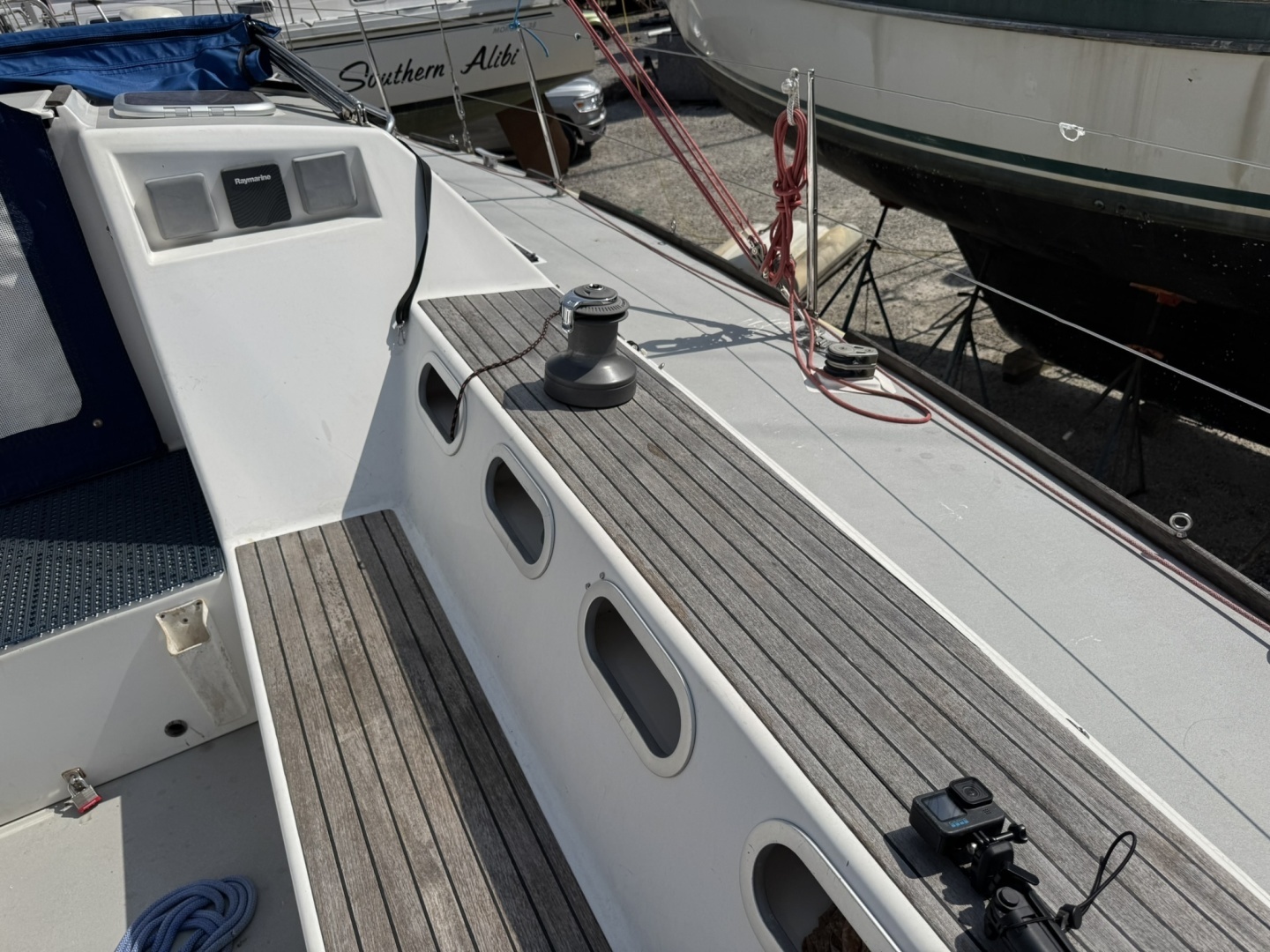 2009 RM Yachts RM1050 - Image 27