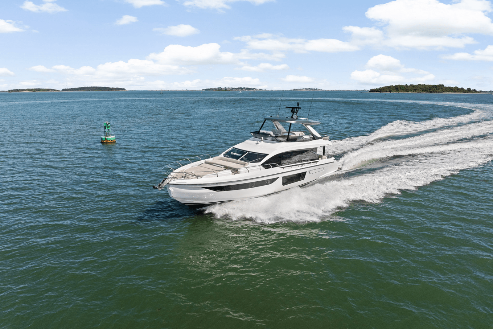 2026 Azimut Fly 68 - Image 63