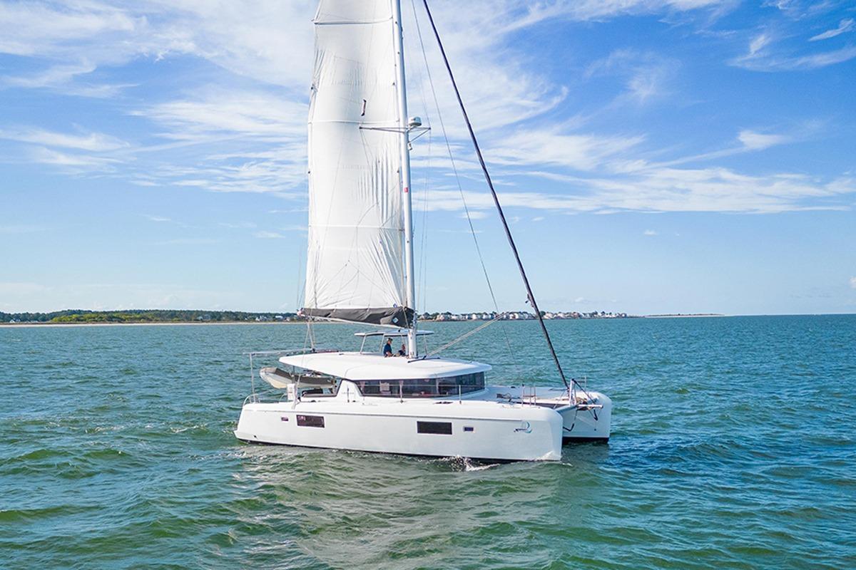 2019 Lagoon 42