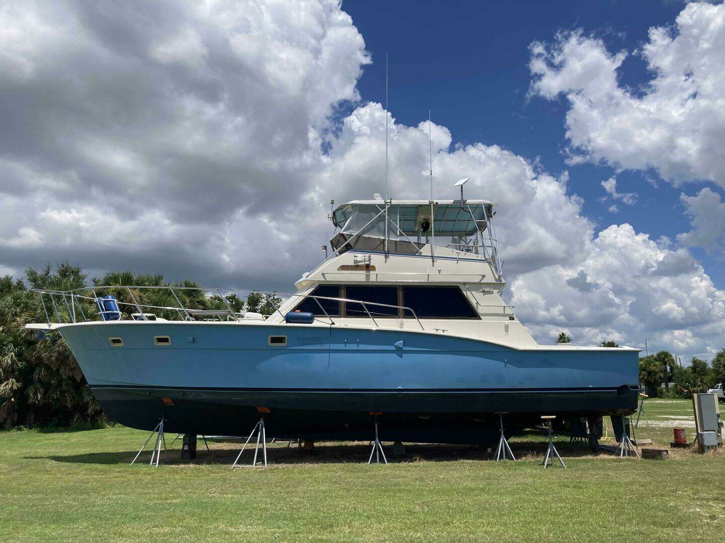 1985 Hatteras Sport Fish - Image 3