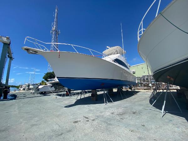 2002 Ocean Yachts Super Sport