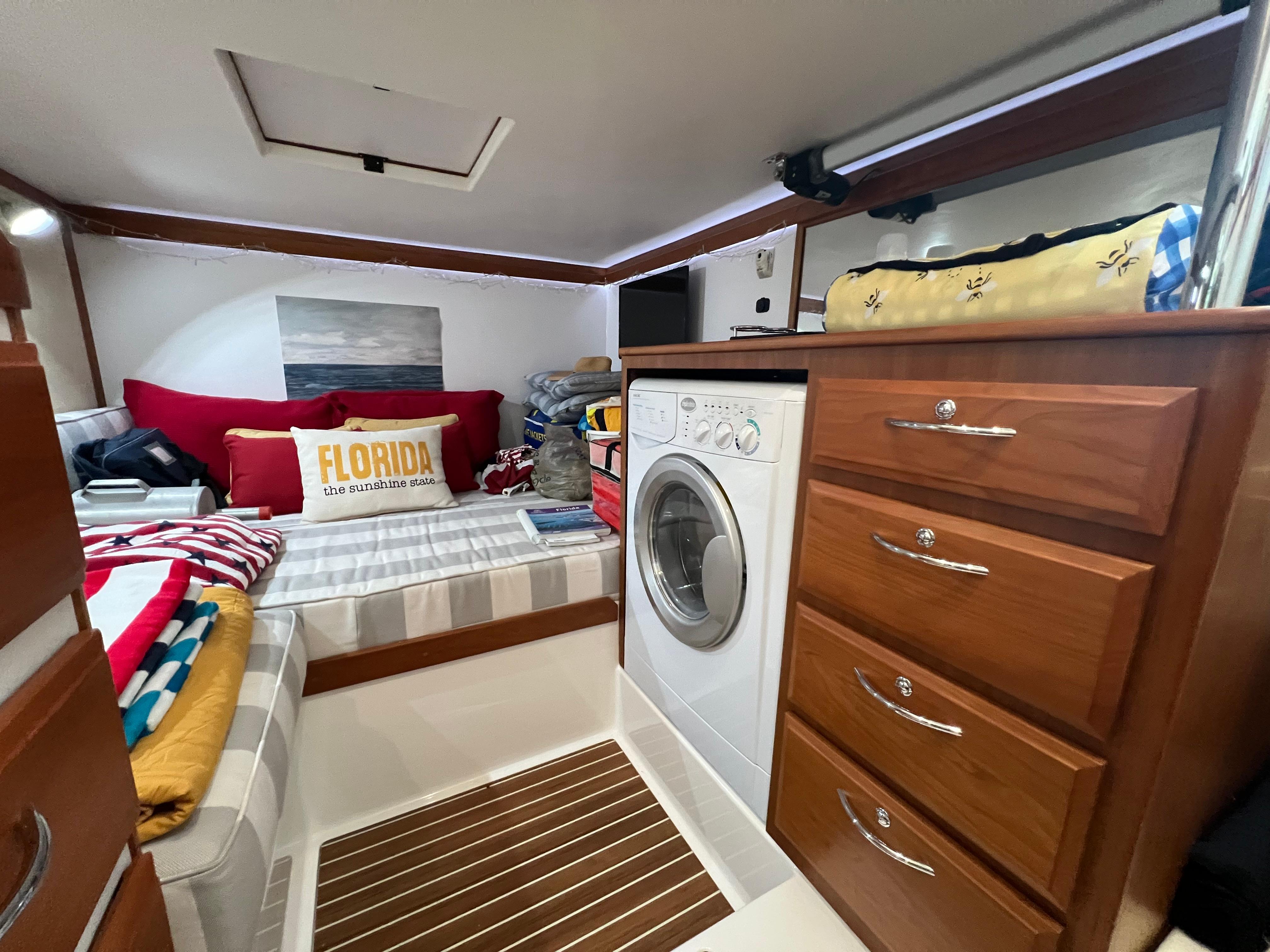 2017 Sabre 48 Salon Express - 67