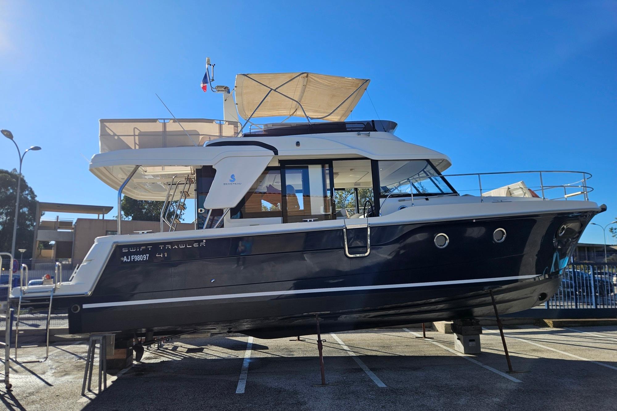 2020 Beneteau Swift Trawler 41 Fly