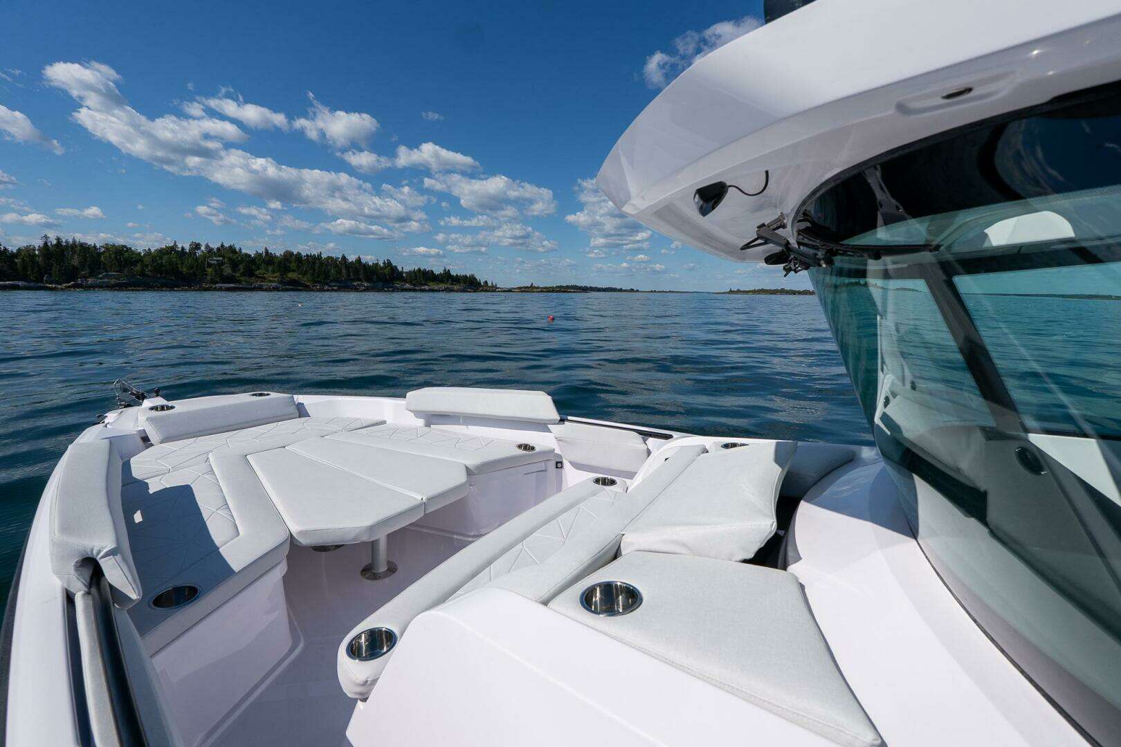 2025 Axopar CCX Center Console - Image 33