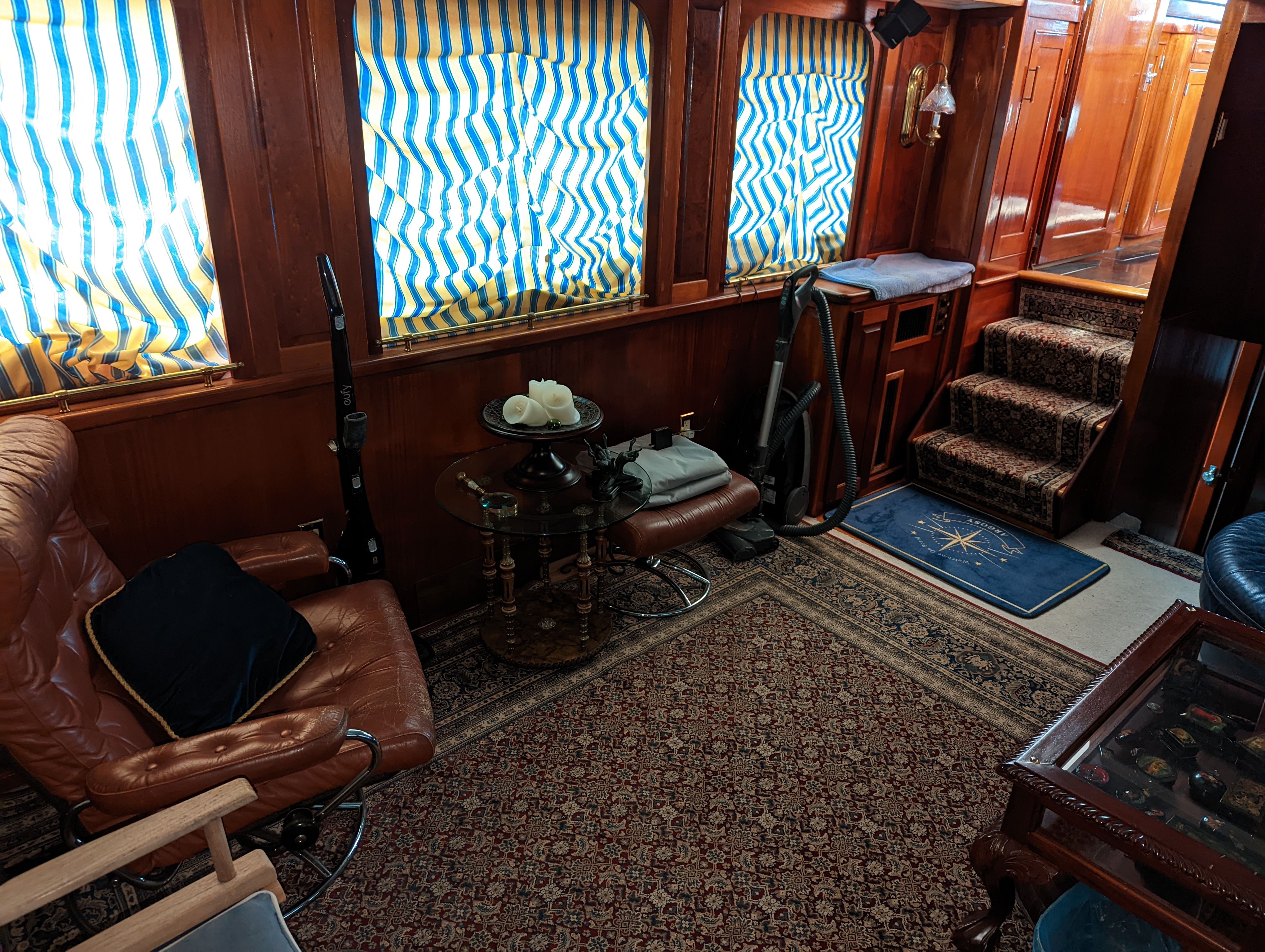 1971 Broward Motor Yacht - 17