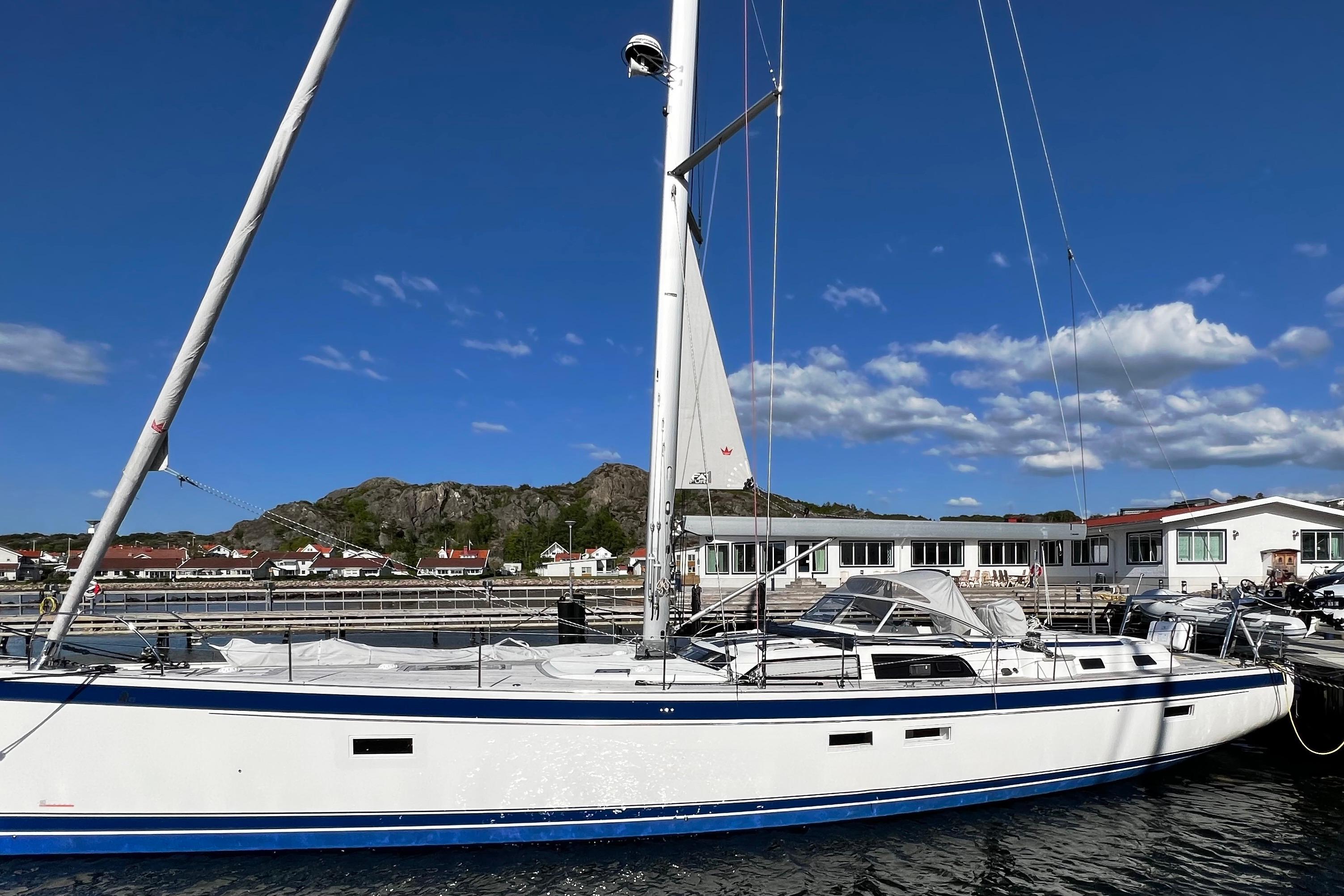 2020 Hallberg-Rassy 57