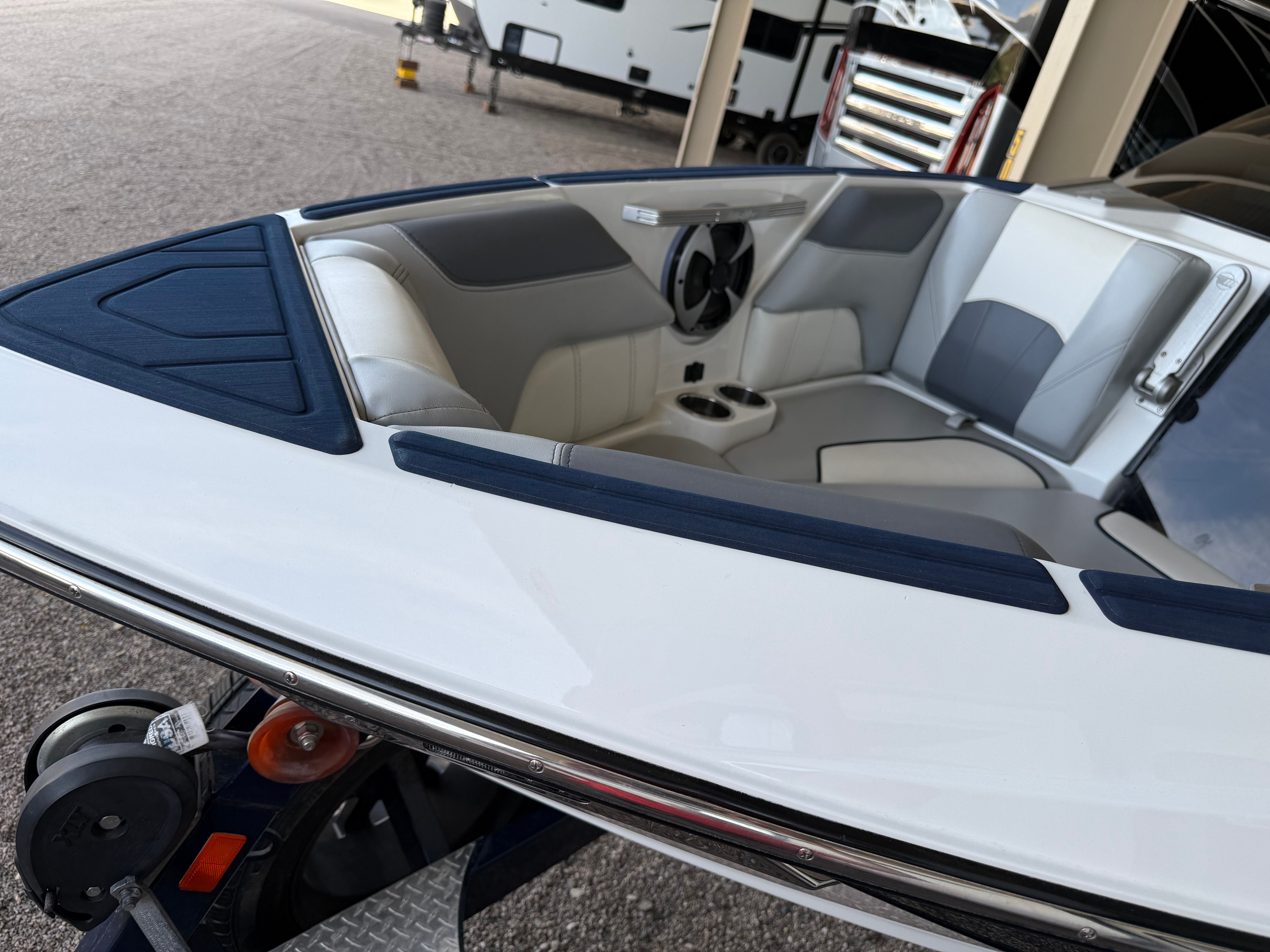 2020 Malibu Wakesetter 25 LSV - 7