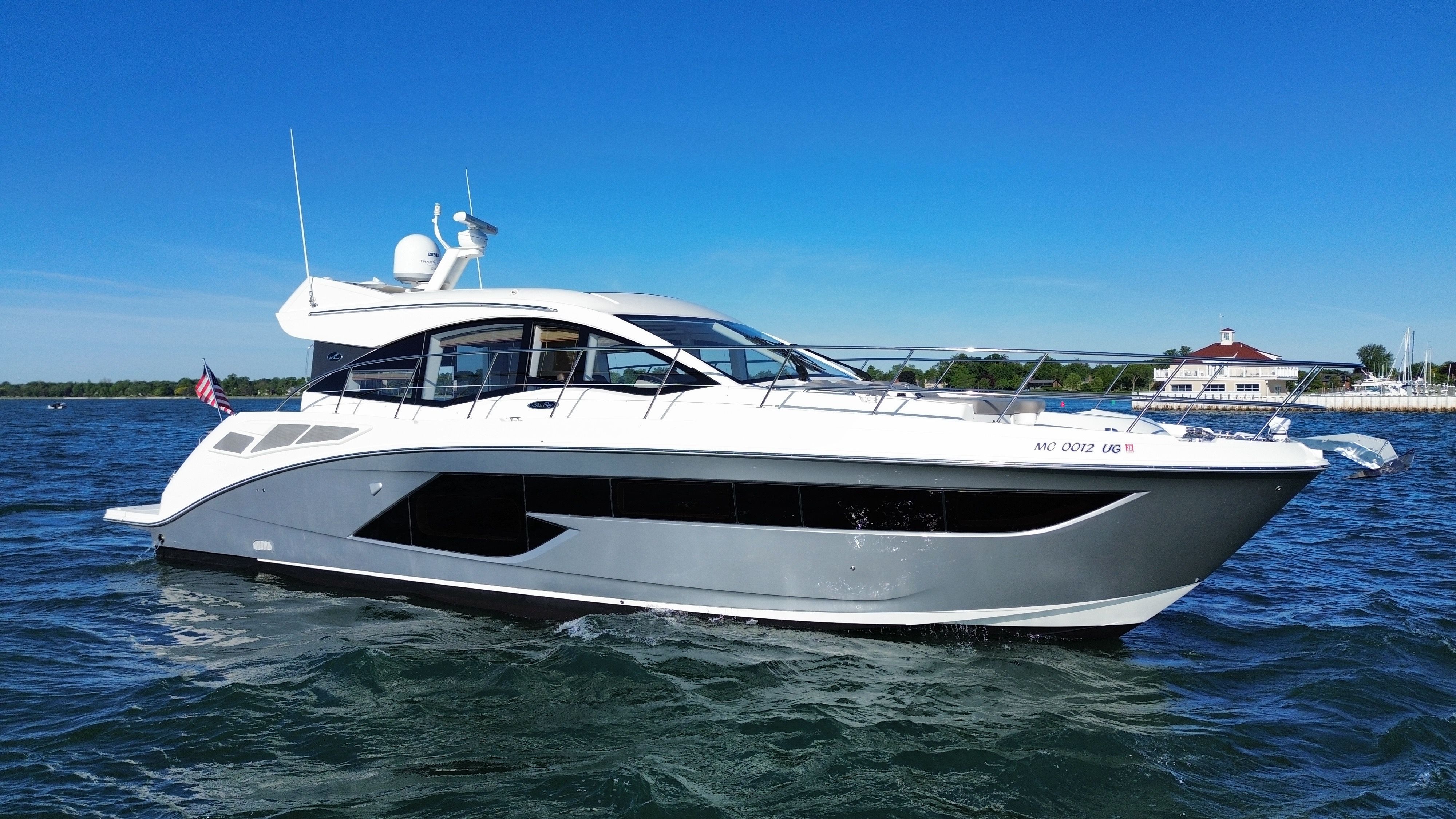 2019 Sea Ray Sundancer 520