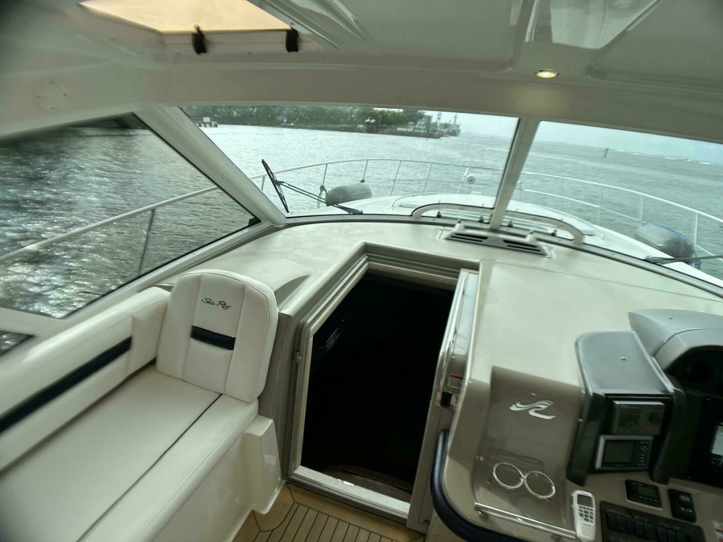 2008 Sea Ray 480 Sundancer - Image 27