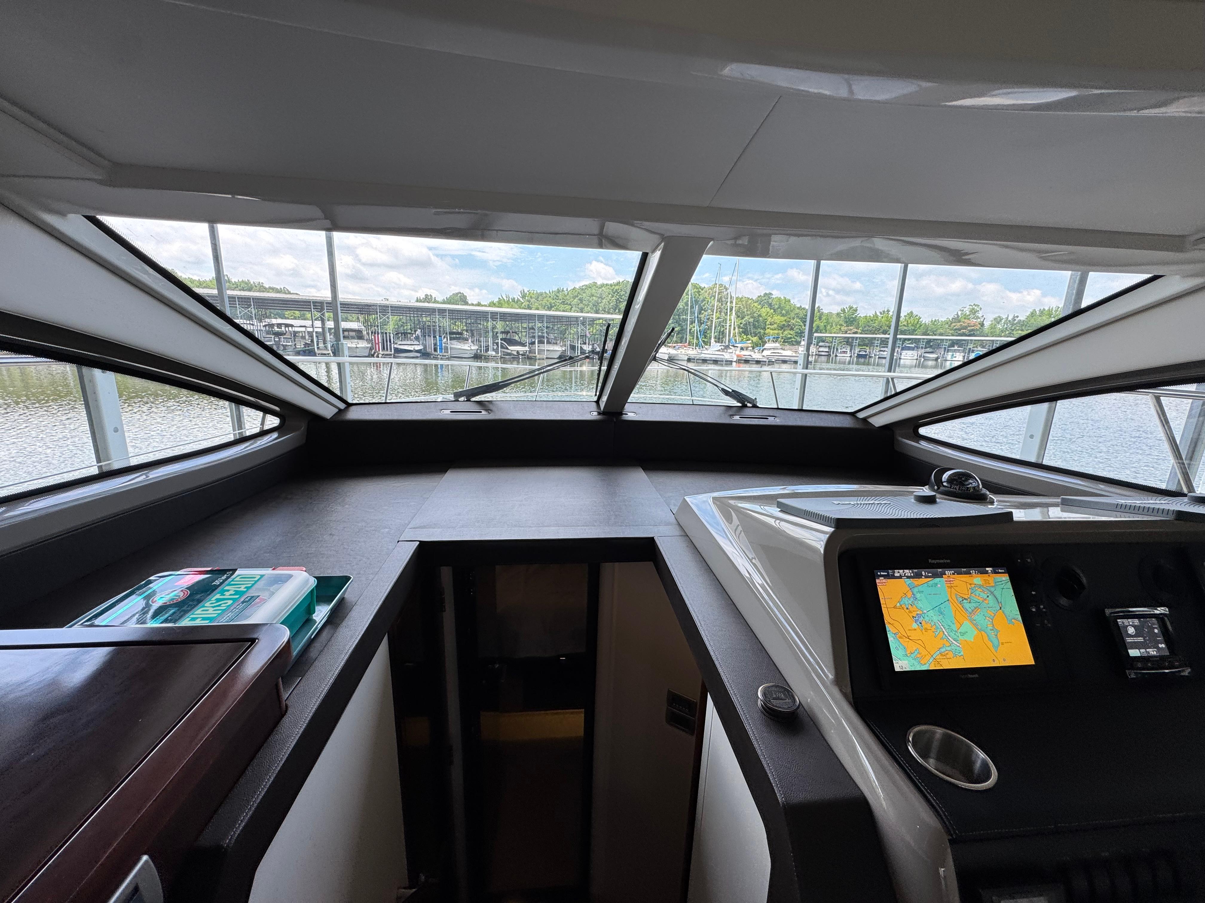 2017 Sea Ray Sundancer 400 - 67