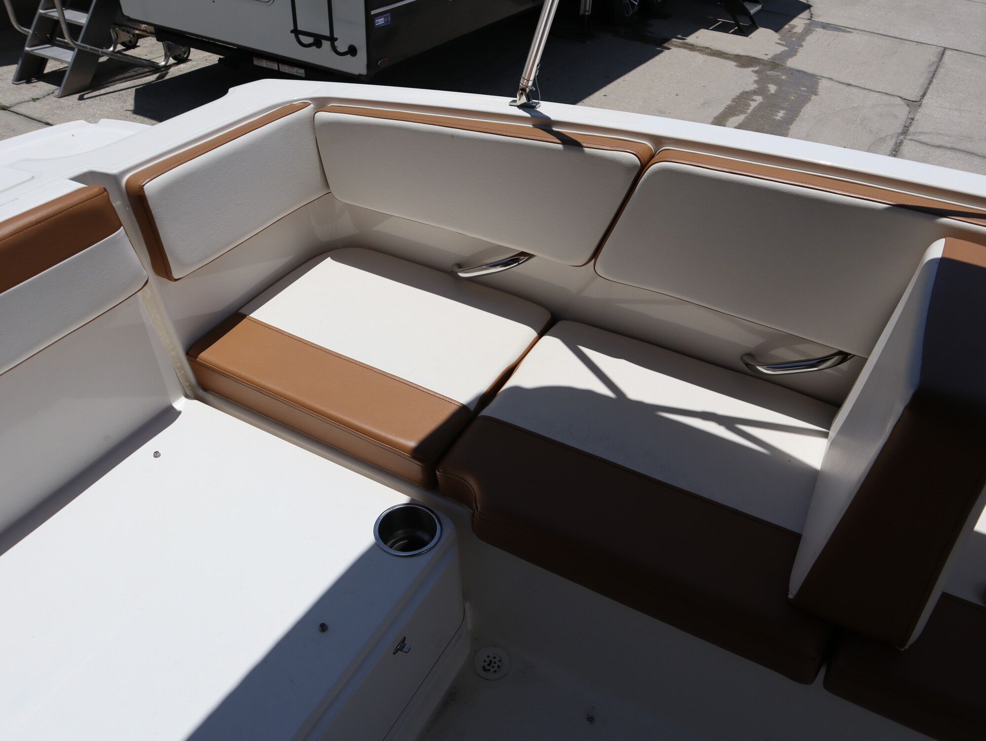 2021 Bayliner VR4 Bowrider Outboard - 21