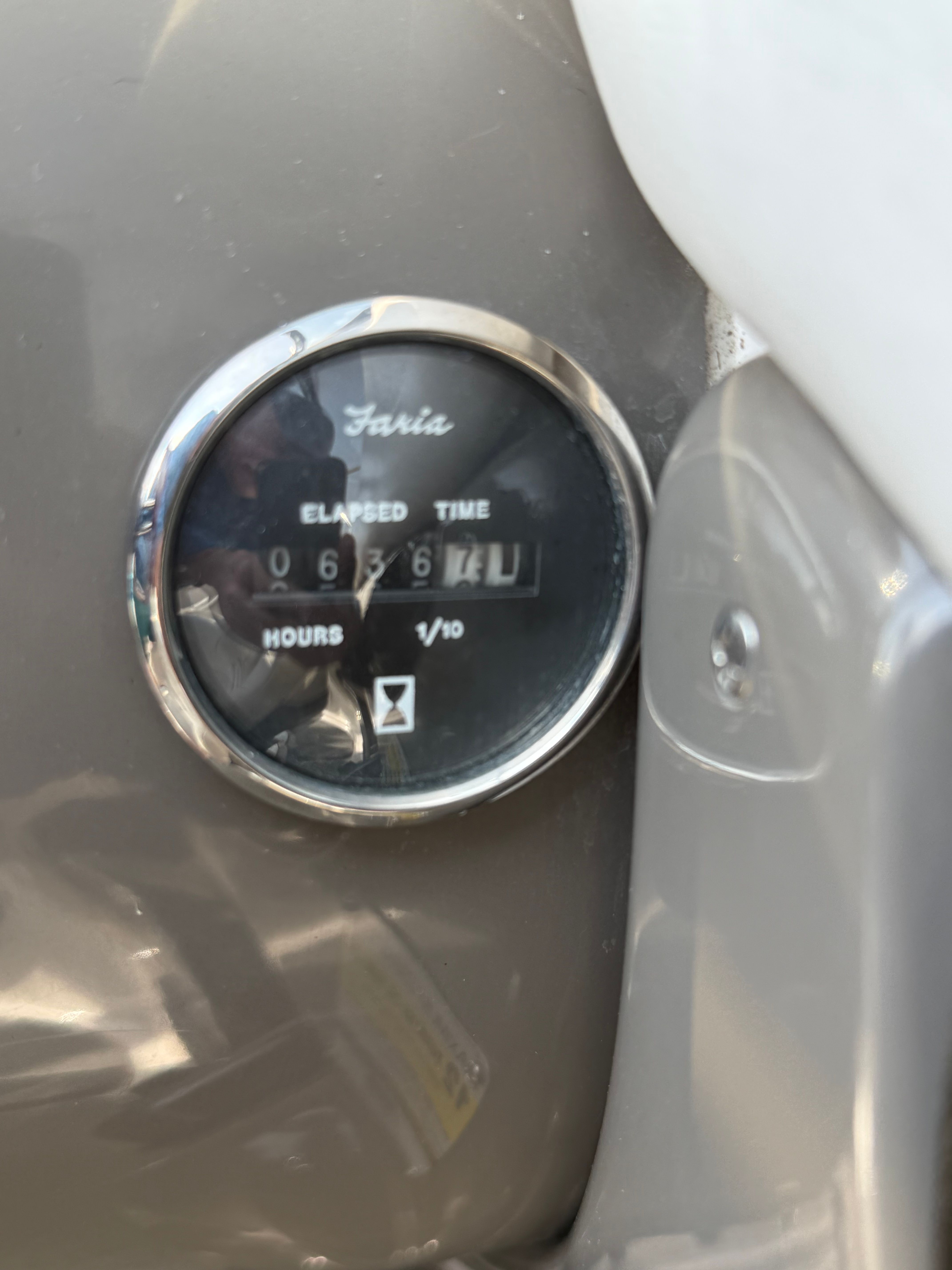 Faria hour meter on 2007 Regal 2400 Bowrider, showing 636.1 hours elapsed.