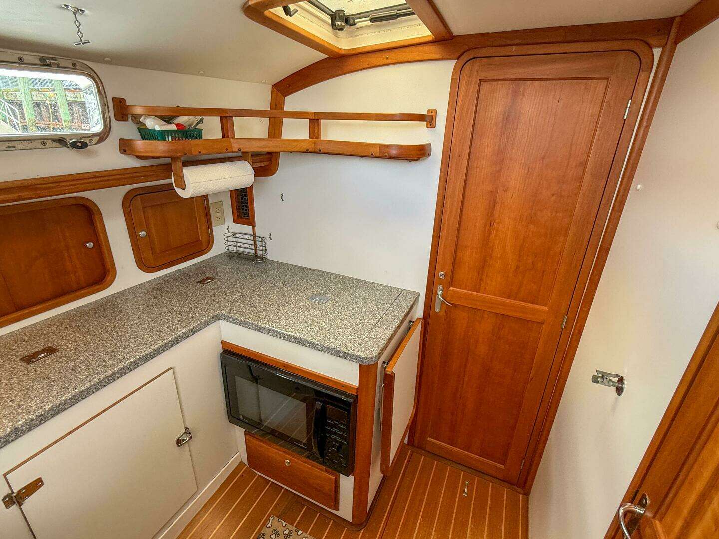 2002 Legacy 34 Express Twin Jet - Image 40