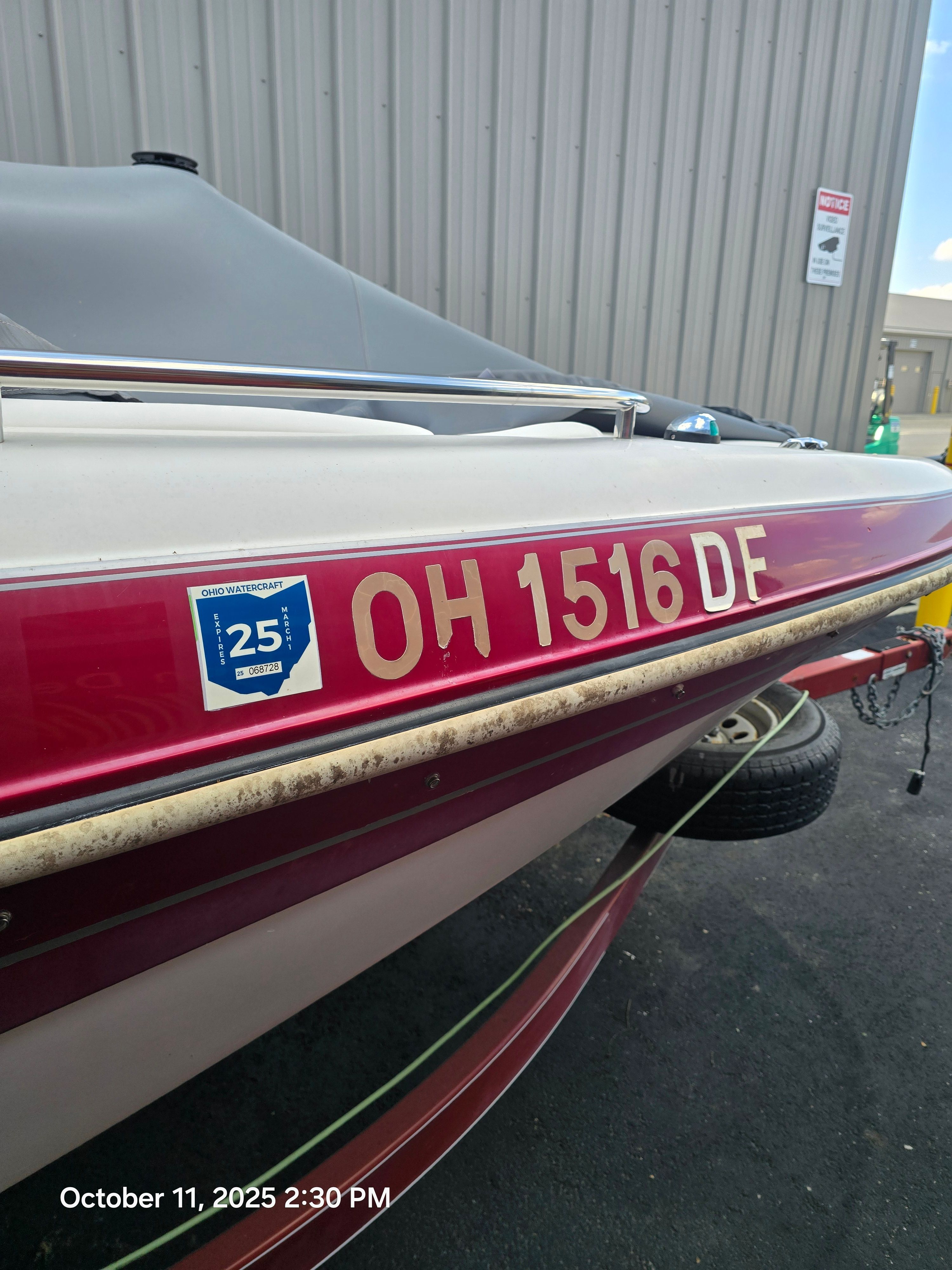 2001 Tracker 202 tahoe deck boat - 2